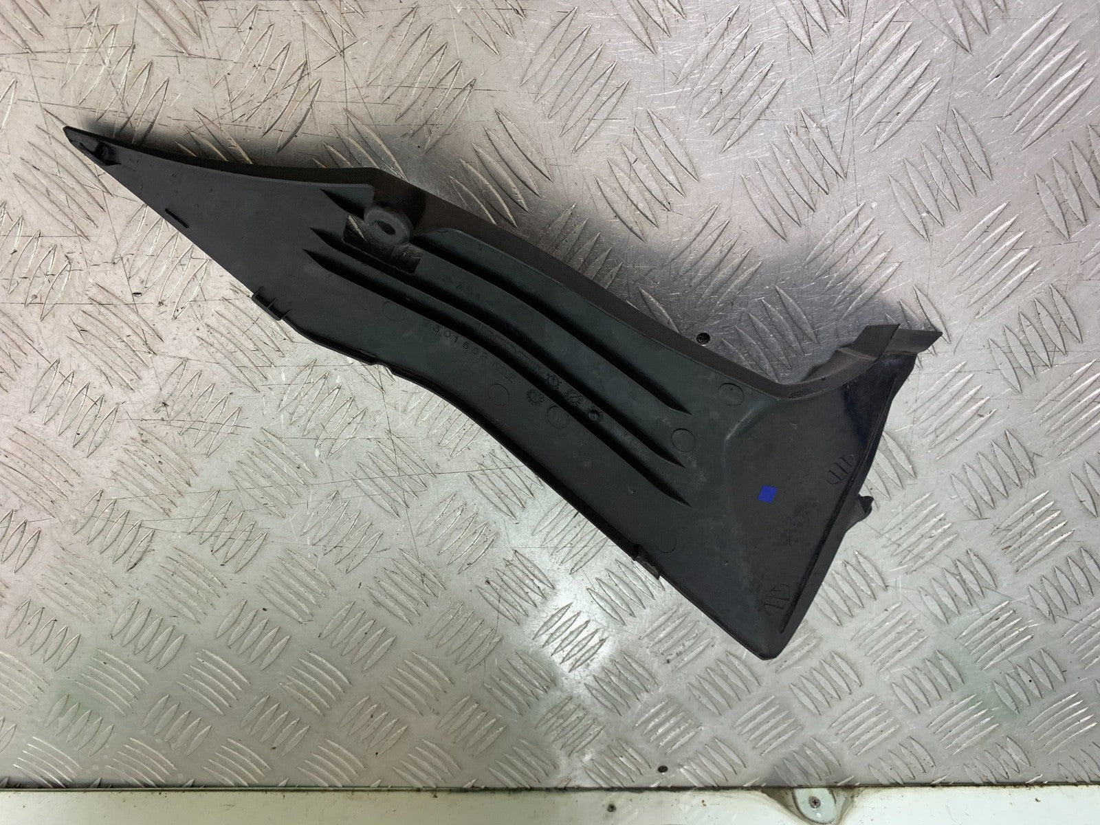 TRIUMPH 1050 SPRINT GT LEFT SIDE INFILL YEAR 2010-2016 (CMB1250)