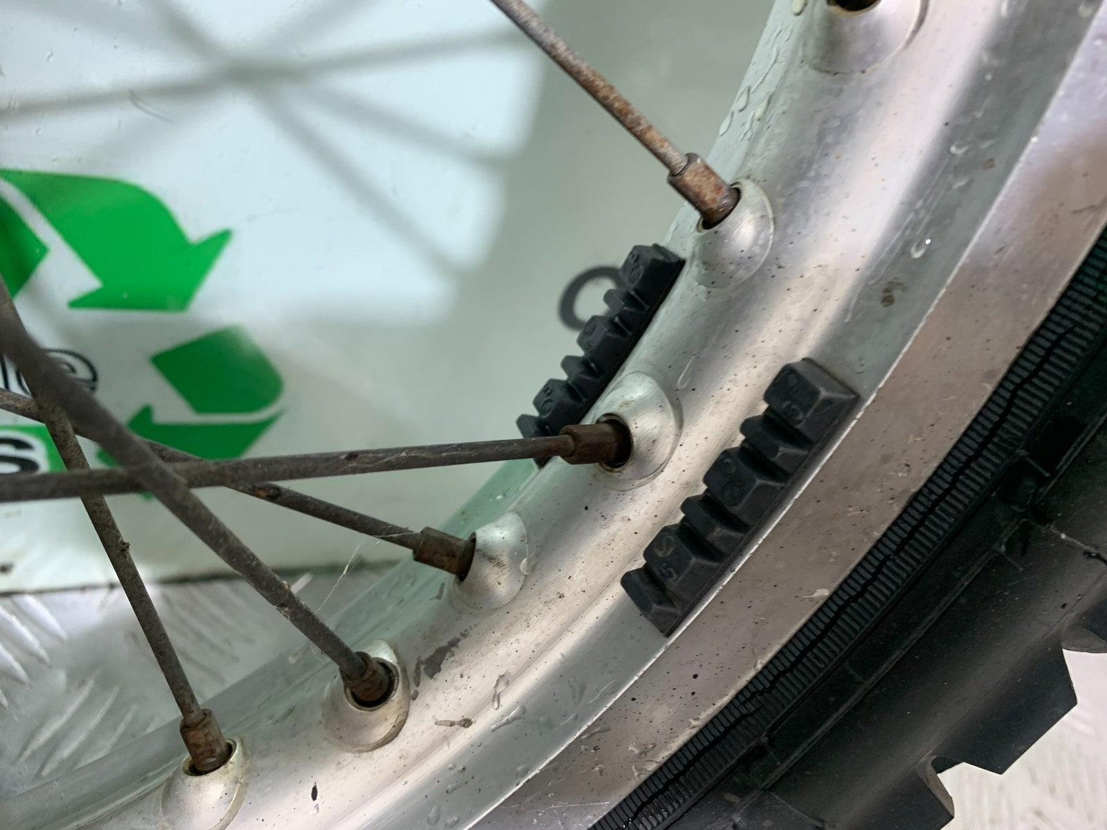 KAWASAKI KLR250 KLR 250 REAR WHEEL   YEAR 1984-2001 (CMB1225)