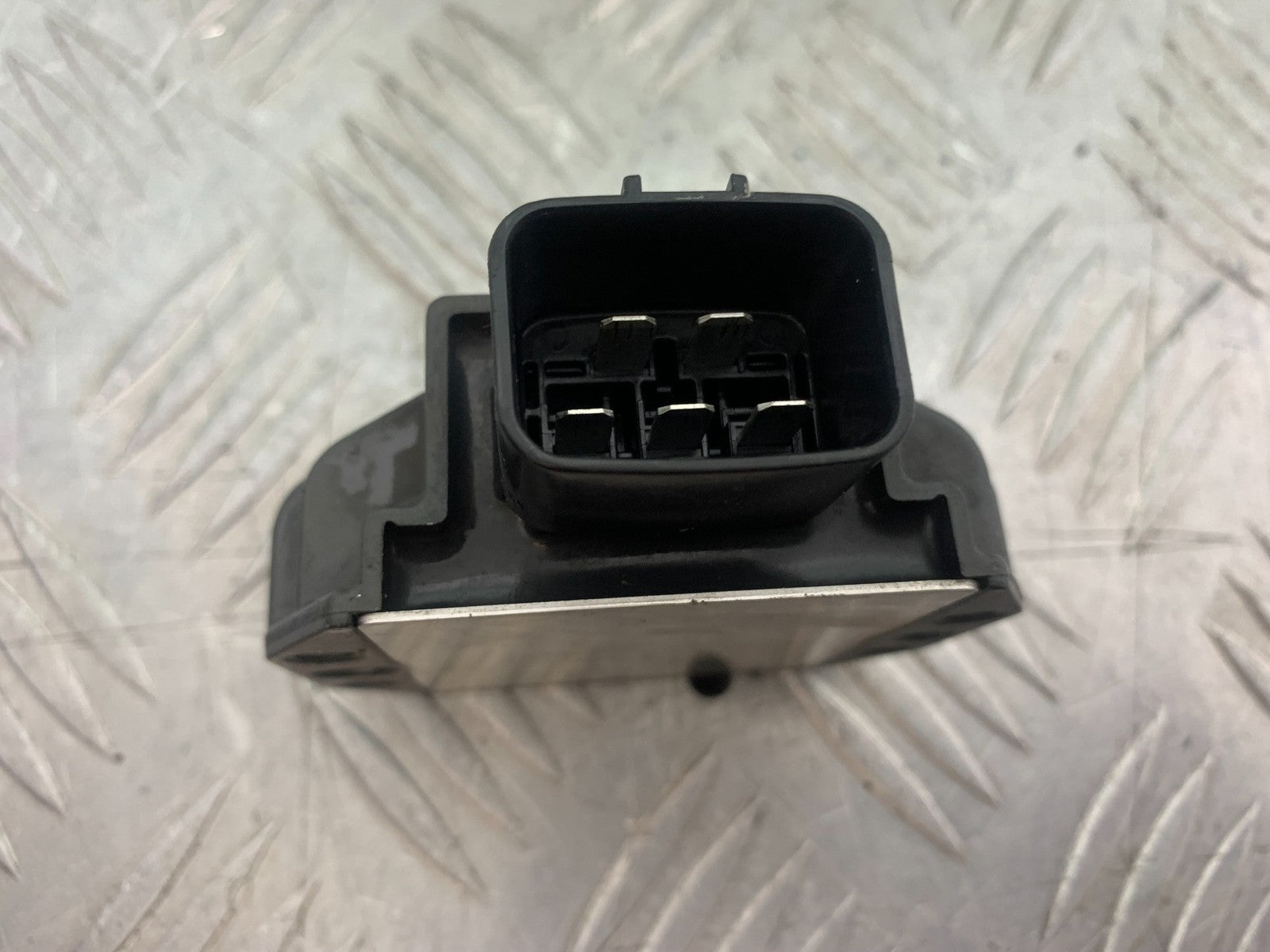 YAMAHA XSR900 XSR 900 REGULATOR  YEAR 2022-2024 (CMB1215)