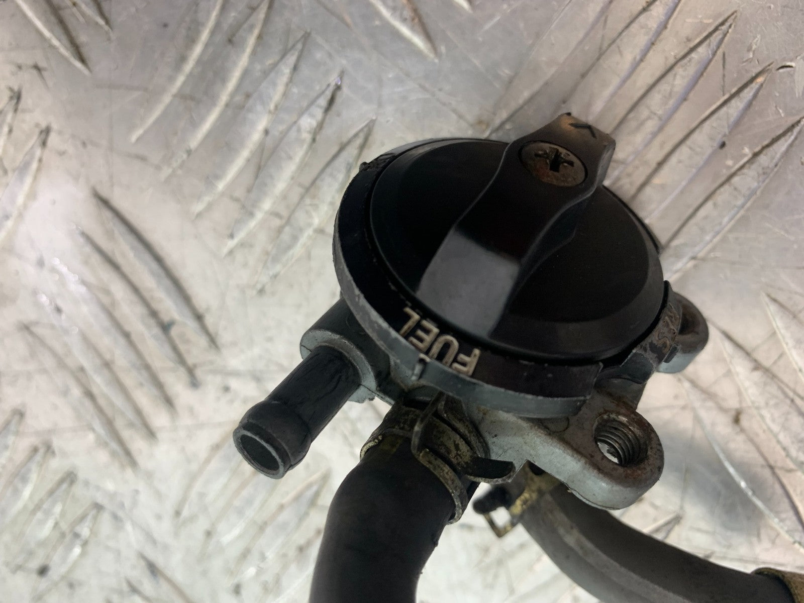 KAWASAKI ZZR1100 D PETROL TAP  YEAR 1993-2001 (CMB1289)