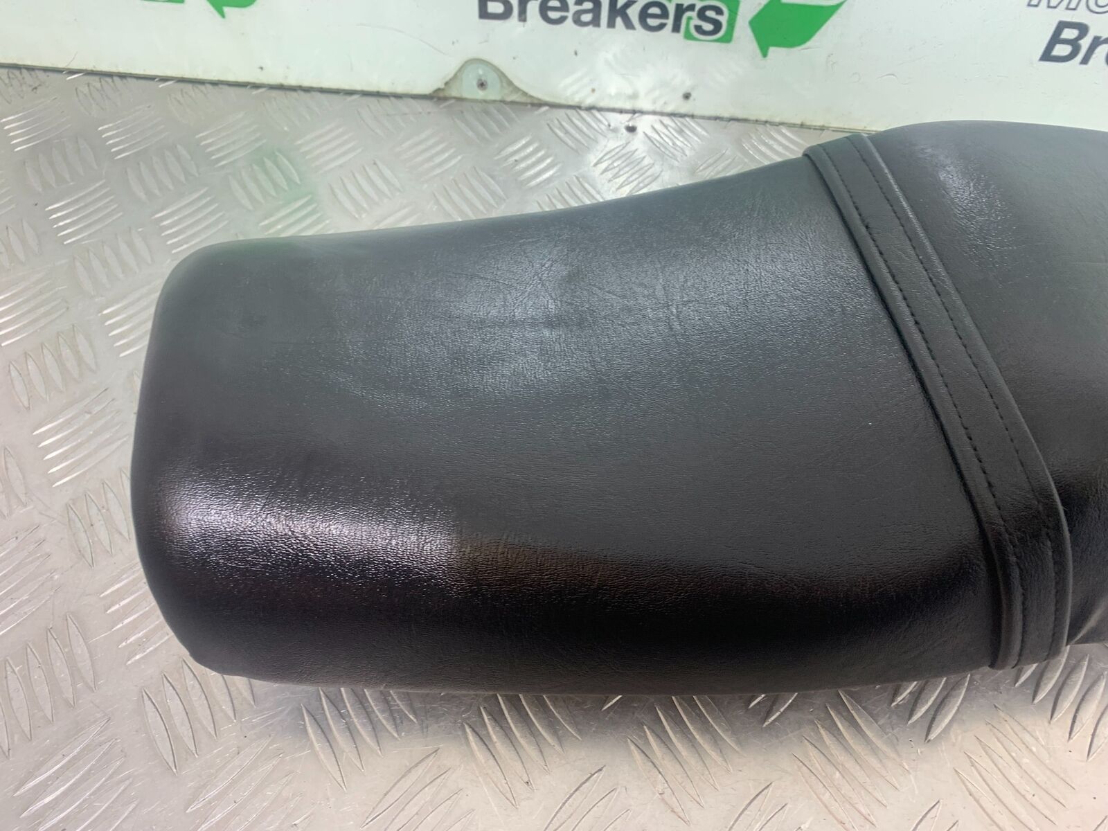 HONDA VFR400 VFR 400 NC21 SEAT  YEAR 1986-87 (CMB1043)