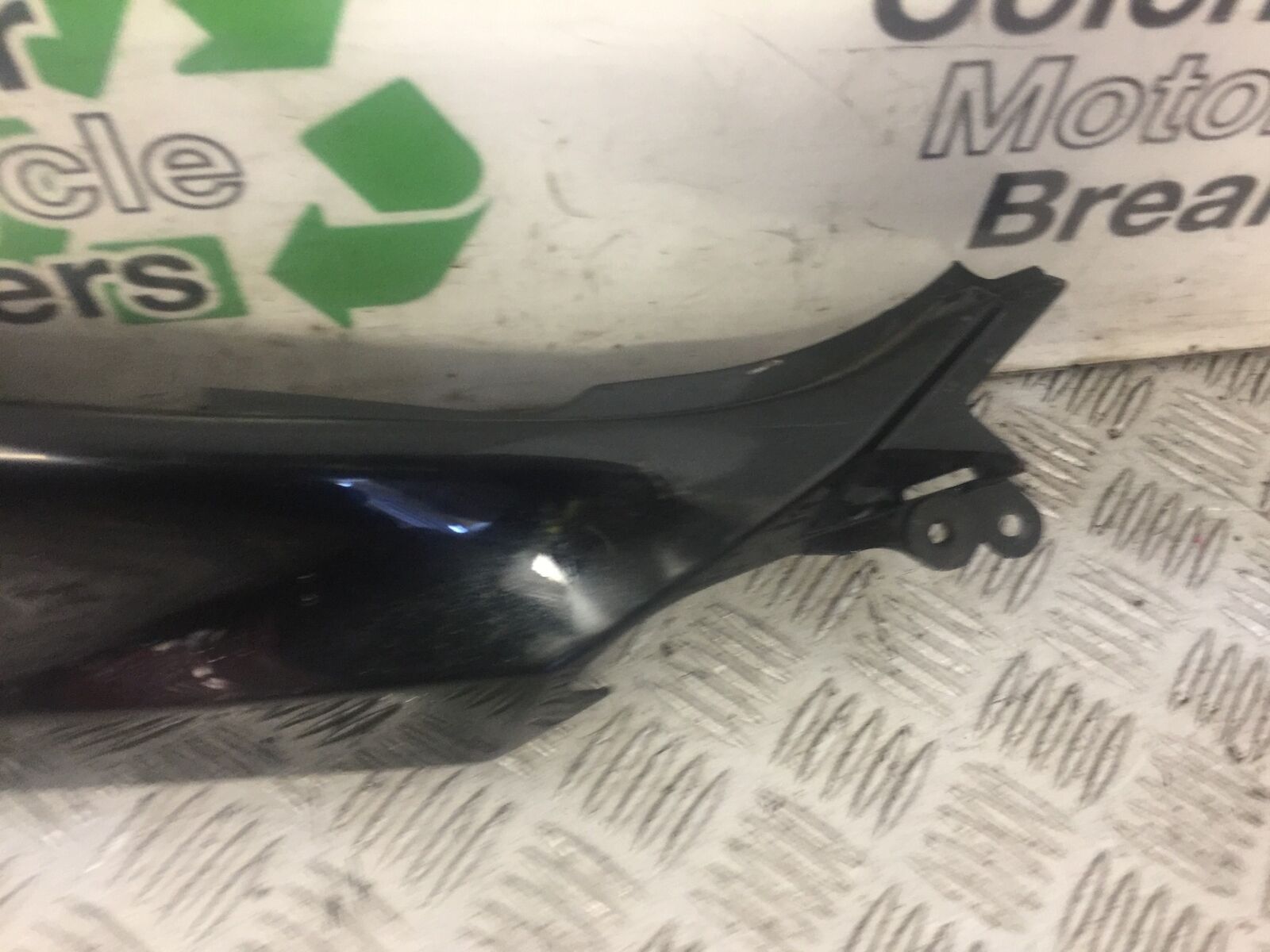 KAWASAKI NINJA 400 RIGHT SEAT PANEL  YEAR 2019  (STOCK 635)
