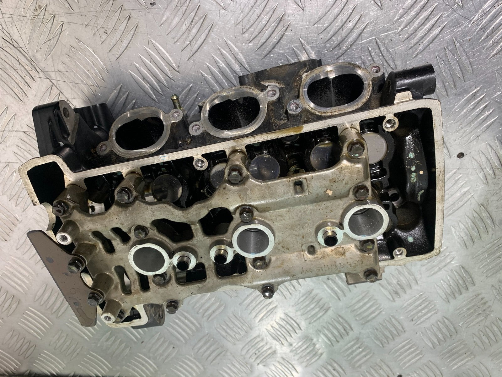 TRIUMPH 675 STREET TRIPLE RX CYLINDER HEAD   2015- 2017 (CMB1299)