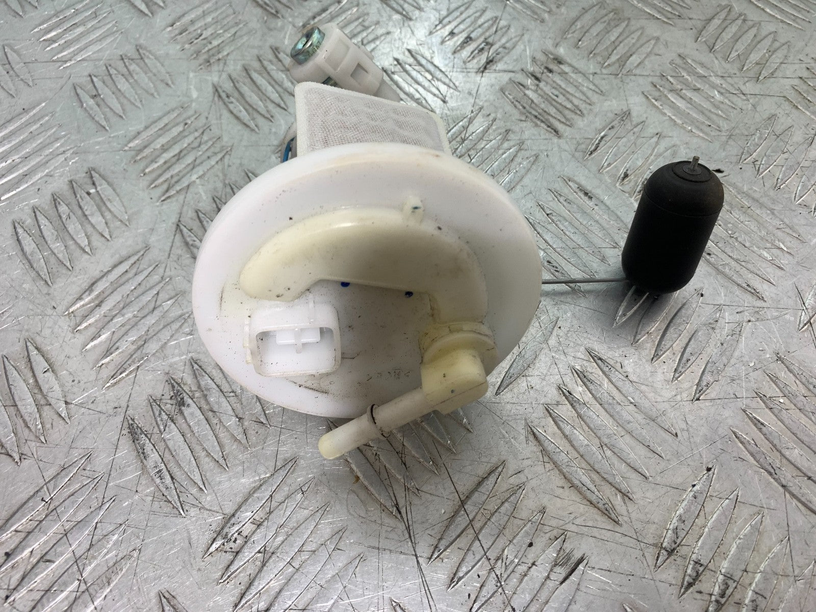 YAMAHA XMAX 300 PETROL PUMP  YEAR 2017-2020 (CMB1218)
