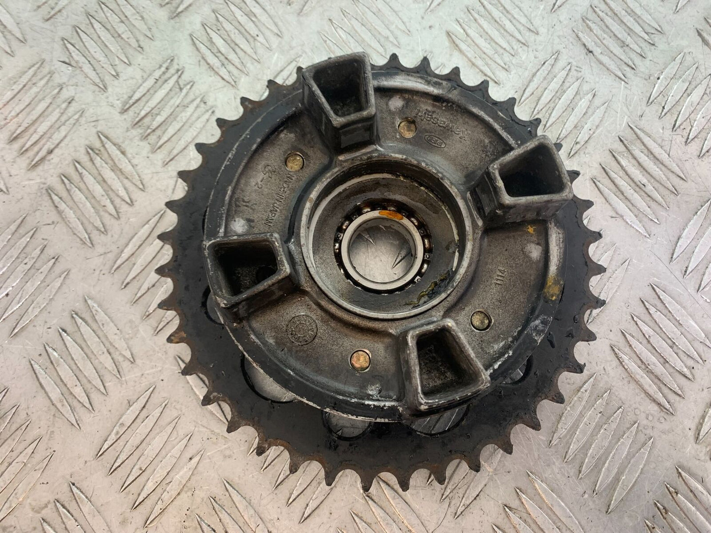 KAWASAKI ZX6R ZX636 REAR SPROCKET CARRIER  YEAR 2002  (CMB1100)