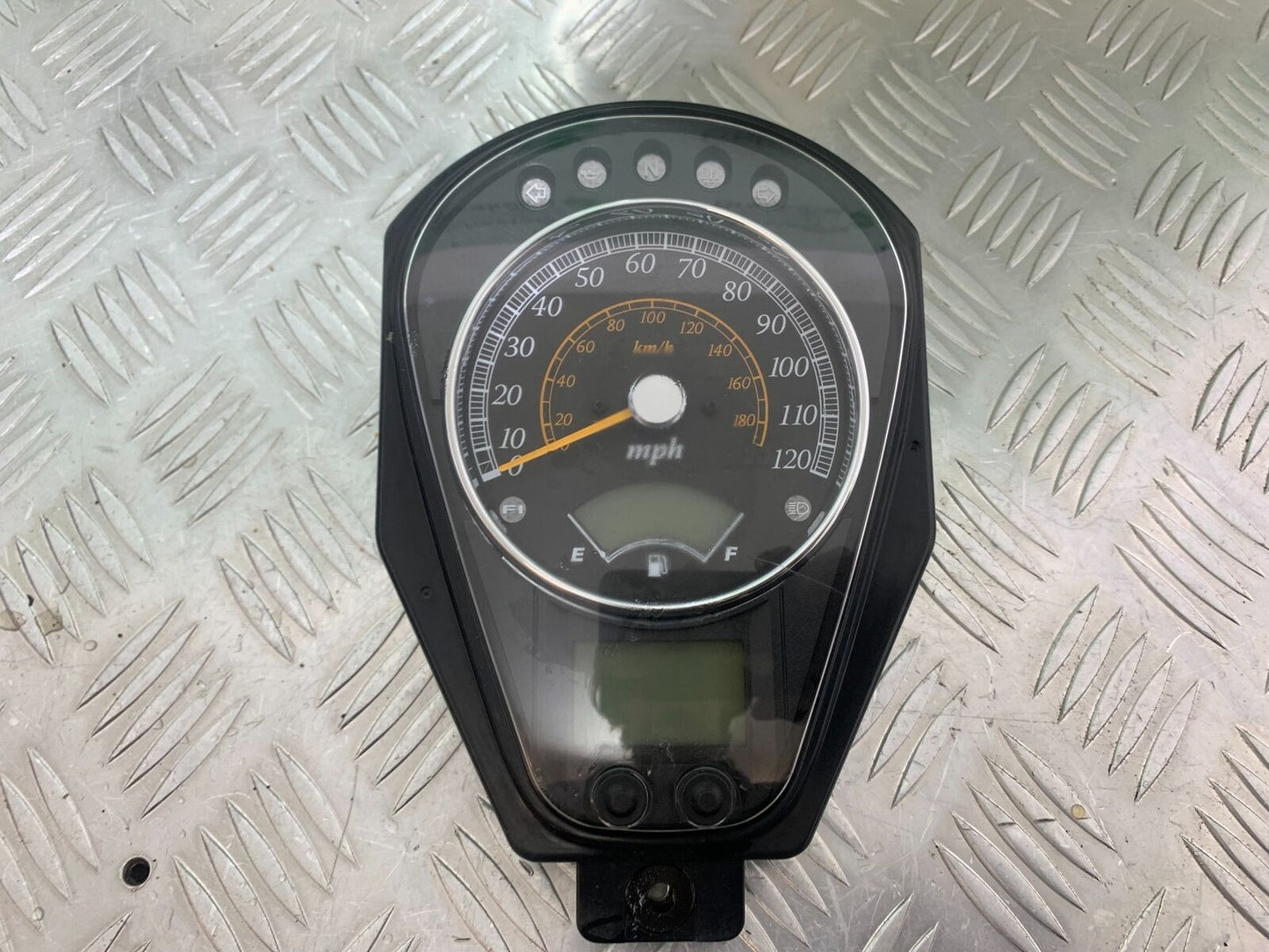 SUZUKI INTRUDER VL800 C800 CLOCKS SPEEDO DASH    YEAR 2012-16 (CMB1039)