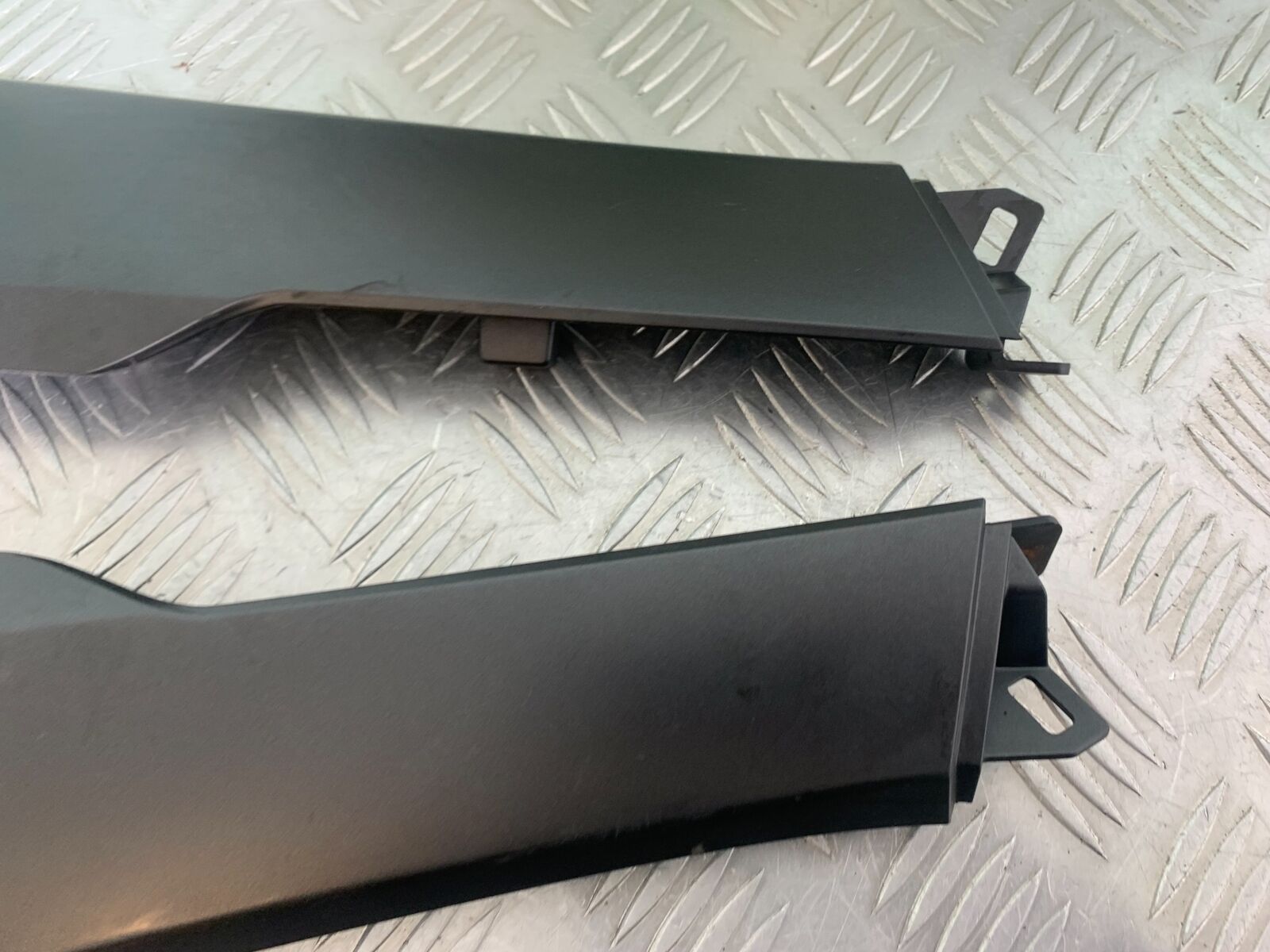 SUZUKI AN400 AN 400 BURGMAN LOWER INFILL PANELS   YEAR 2017-2024 (CMB1118)