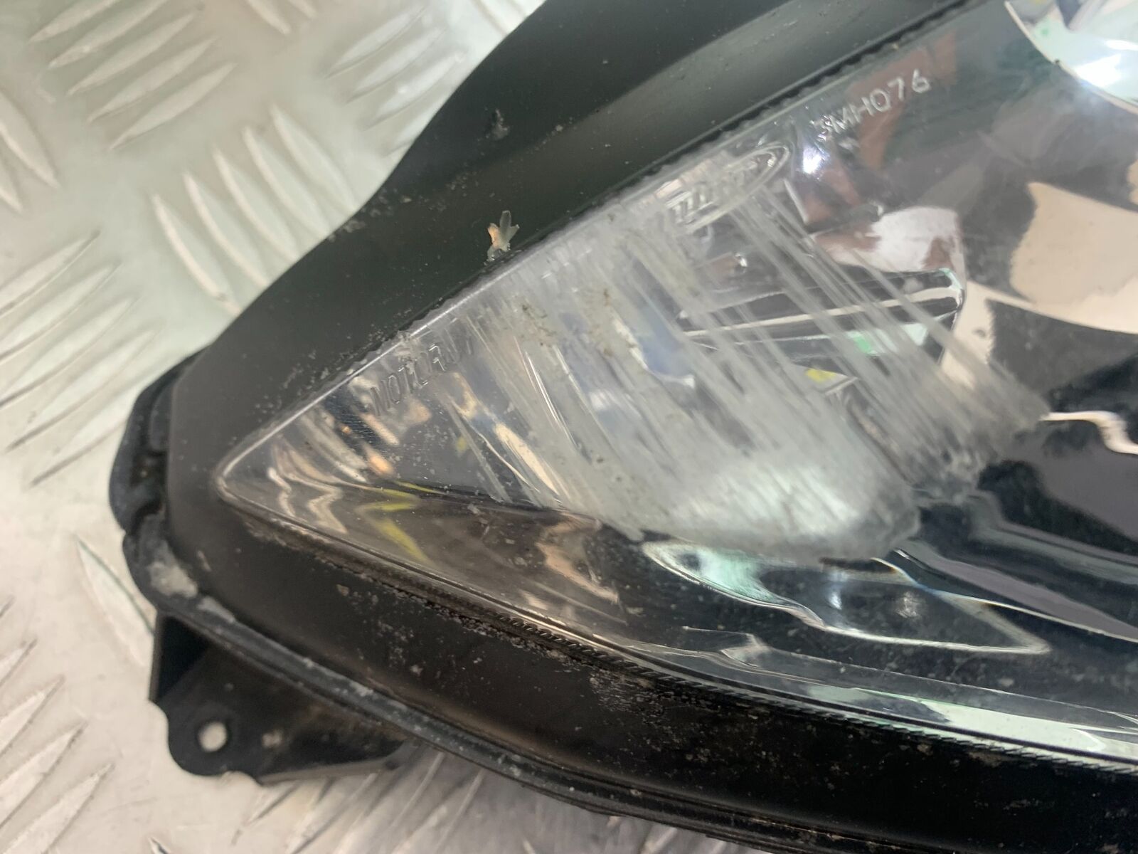 KAWASAKI Z800 Z 800 HEADLIGHT   YEAR 2013-2017 (CMB1059)