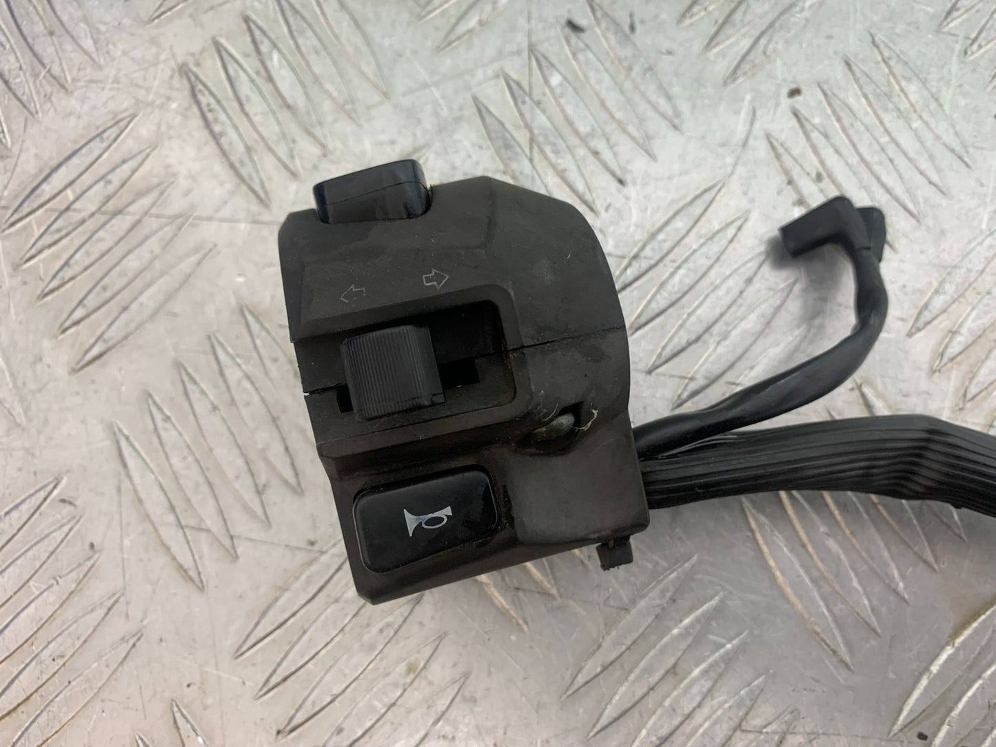 BENELLI BN125 BN 125 LEFT SWITCH GEAR  YEAR 2018-2021 (CMB1194)