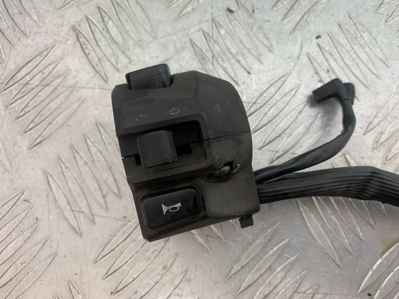 BENELLI BN125 BN 125 LEFT SWITCH GEAR  YEAR 2018-2021 (CMB1194)