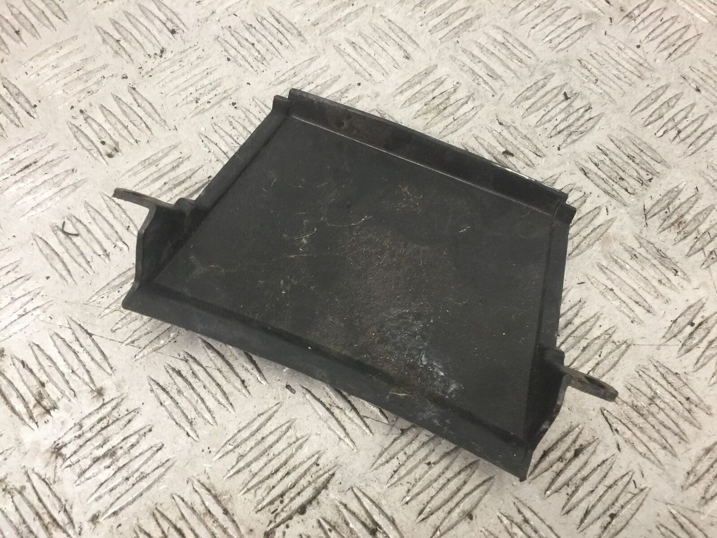 KAWASAKI ZZR600 ZZR 600 E TAIL PIECE JOINER YEAR 1994-05 (STOCK 876)