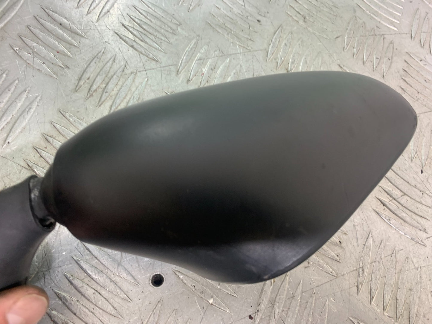 YAMAHA YZF1000 THUNDERACE RIGHT MIRROR  YEAR 1997-2000 (CMB1204)