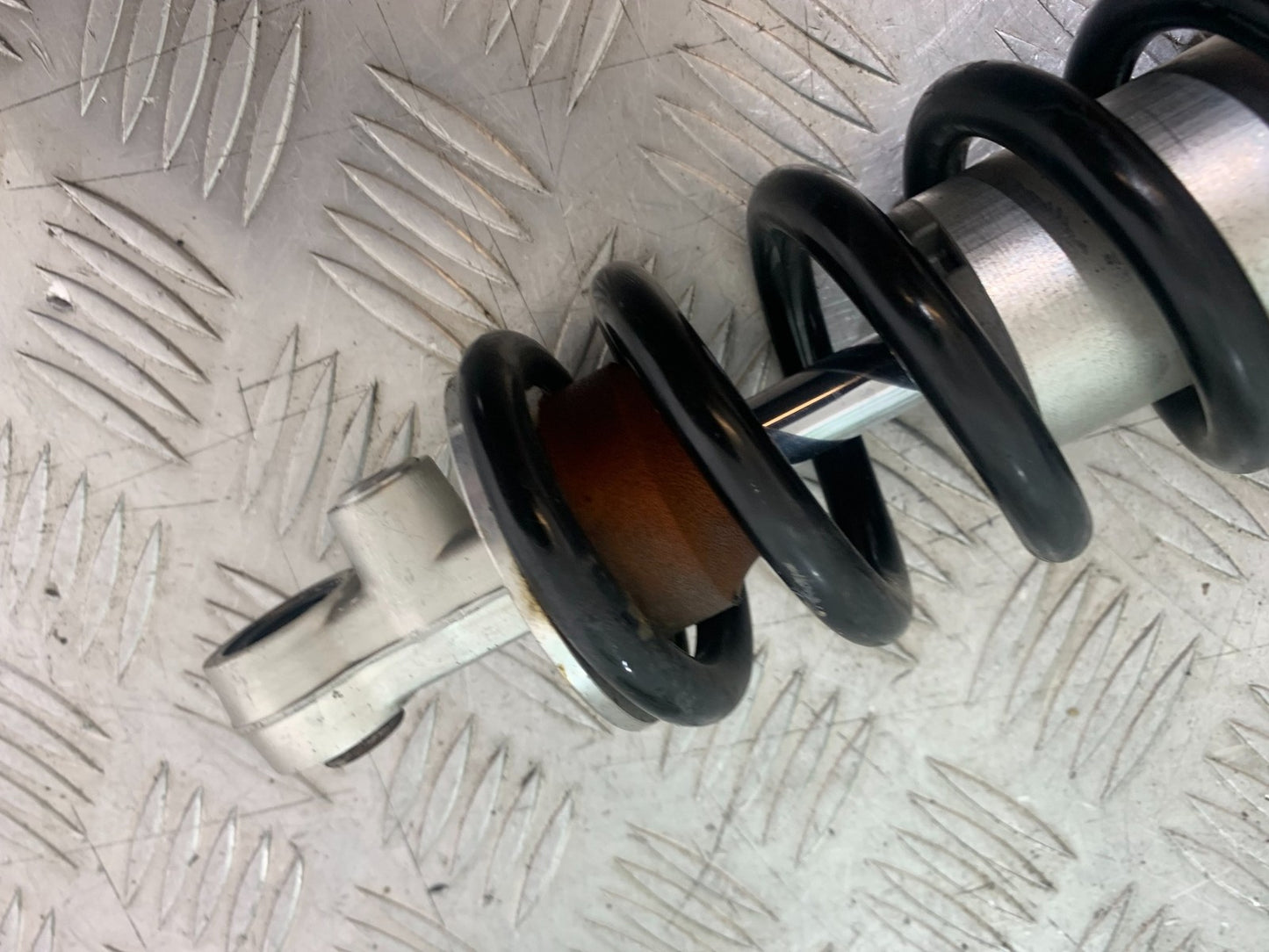 YAMAHA YZF R1 14 B BIG BANG REAR SHOCK   2009-14 (CMB1175)