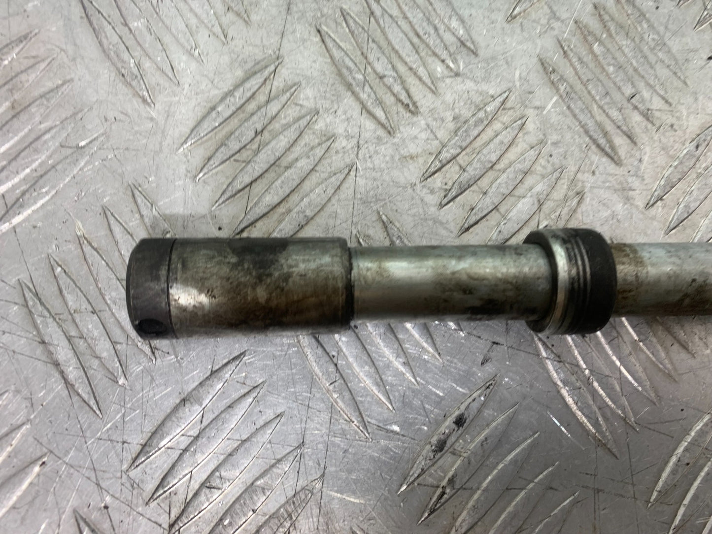 HONDA ST1100 PAN EUROPEAN FRONT WHEEL SPINDLE YEAR 1993-2001 (CMB1195)