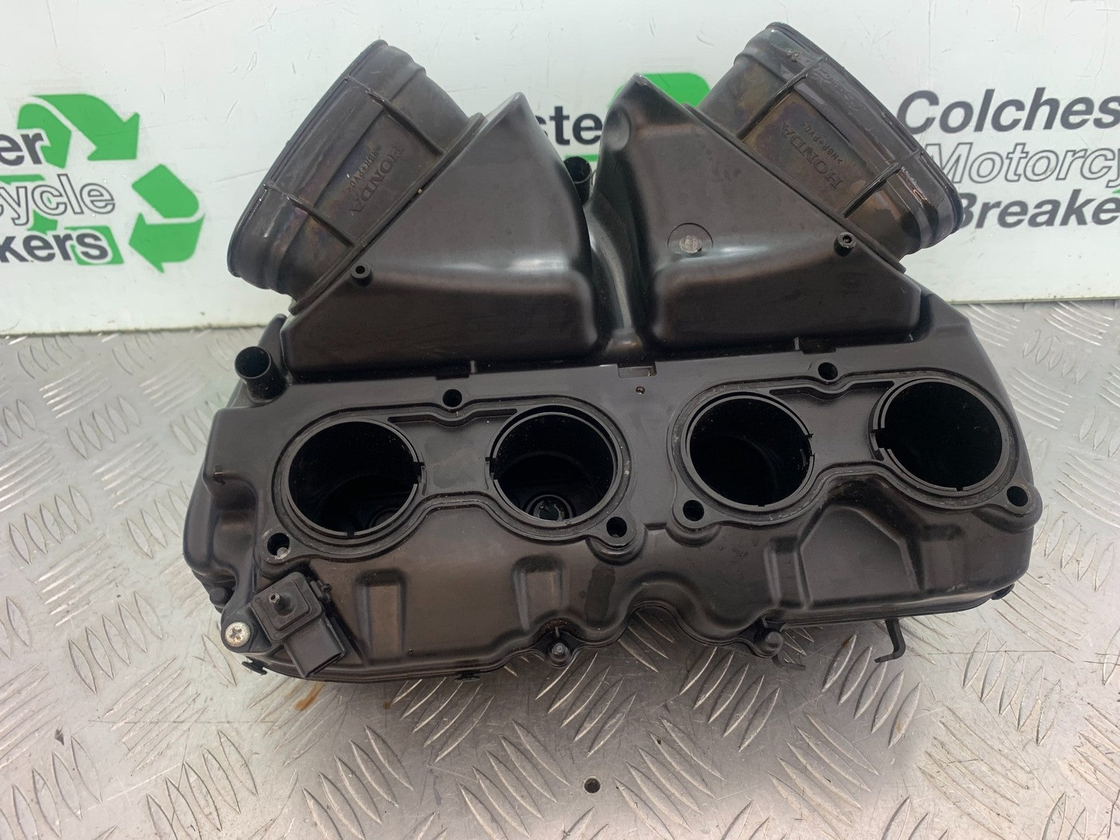 HONDA CBR1000 rr FIREBLADE AIRBOX  YEAR 2012-2016 (CMB1198)