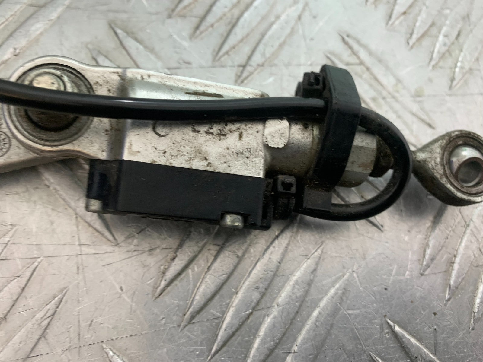 DUCATI 937 MONSTER QUICK SHIFTER    YEAR 2021-2024 (CMB1270)