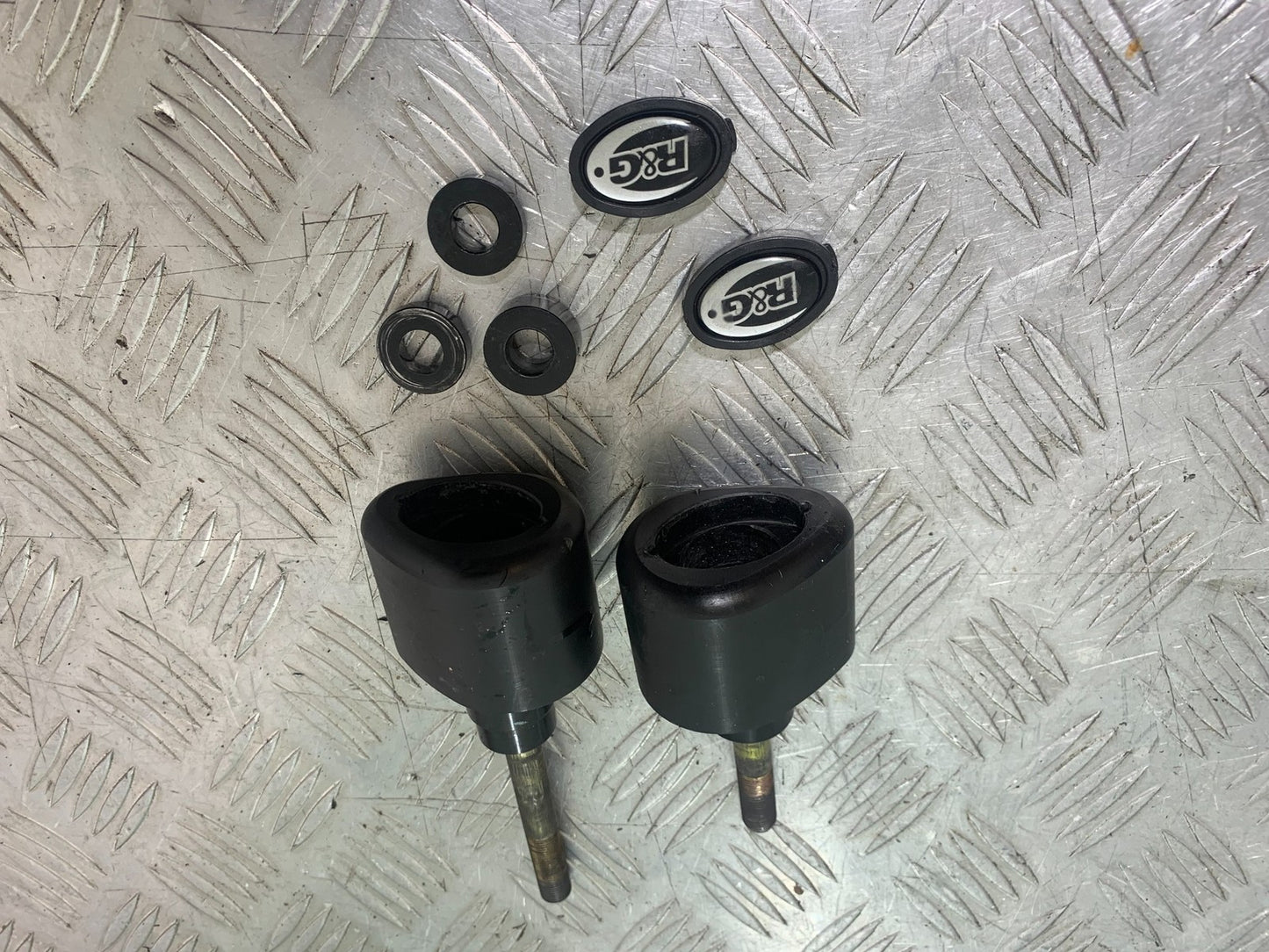 YAMAHA YZF R1 14 B BIG BANG R&G CRASH PROTECTORS  2009-14 (CMB1175)