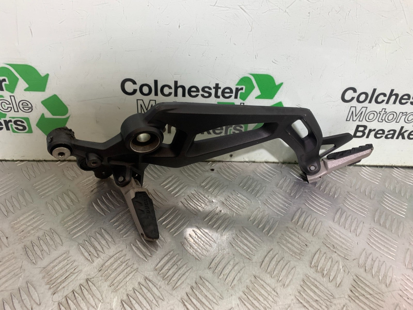 DUCATI 937 MONSTER LEFT HANGER  YEAR 2021-2024 (CMB1270)