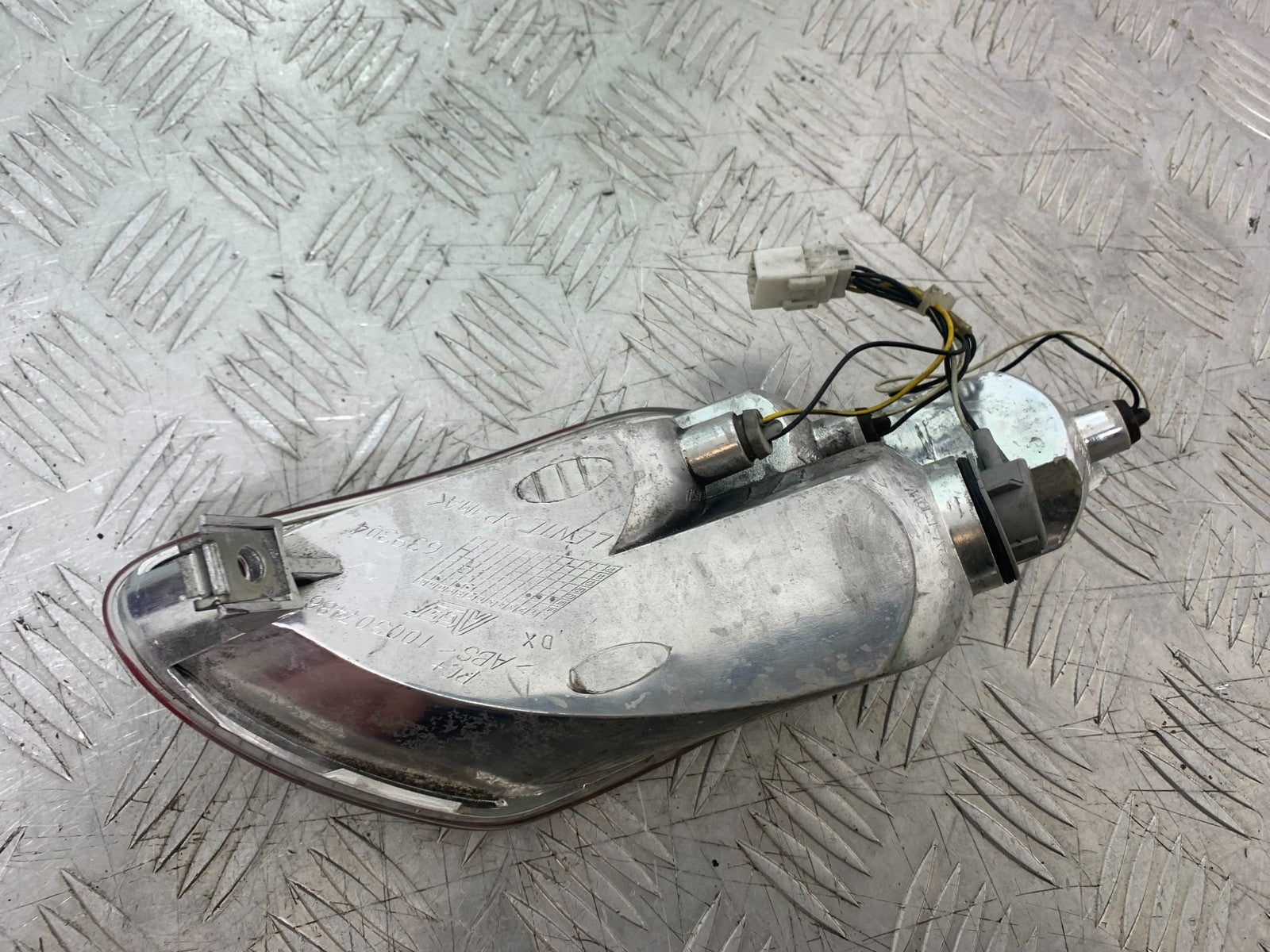 PIAGGIO MP3 250 ie RIGHT REAR LIGHT   YEAR 2007 (CMB1307)