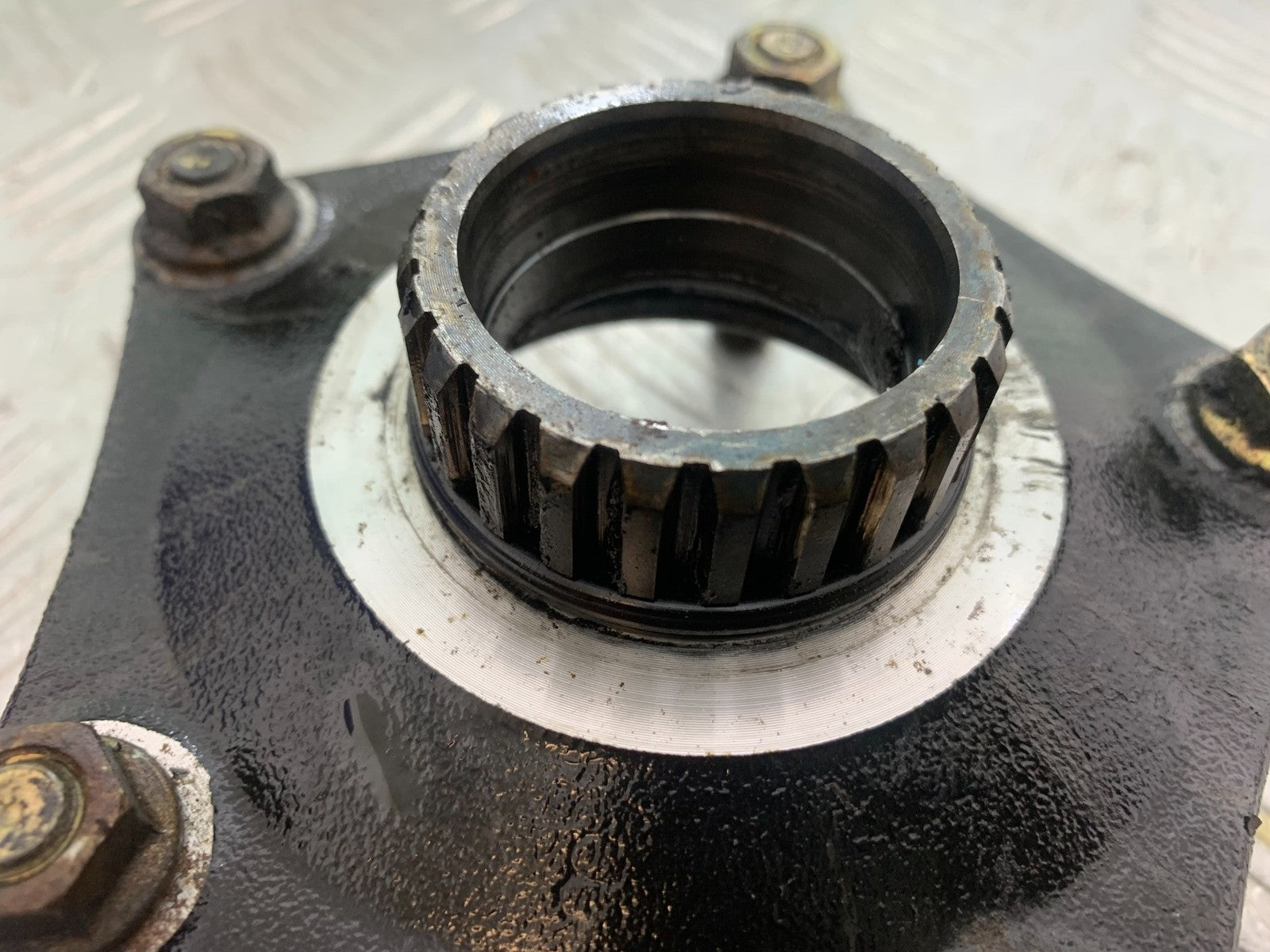 HONDA NT650 V DEAUVILLE DRIVE FLANGE  YEAR 1999 (CMB1268)
