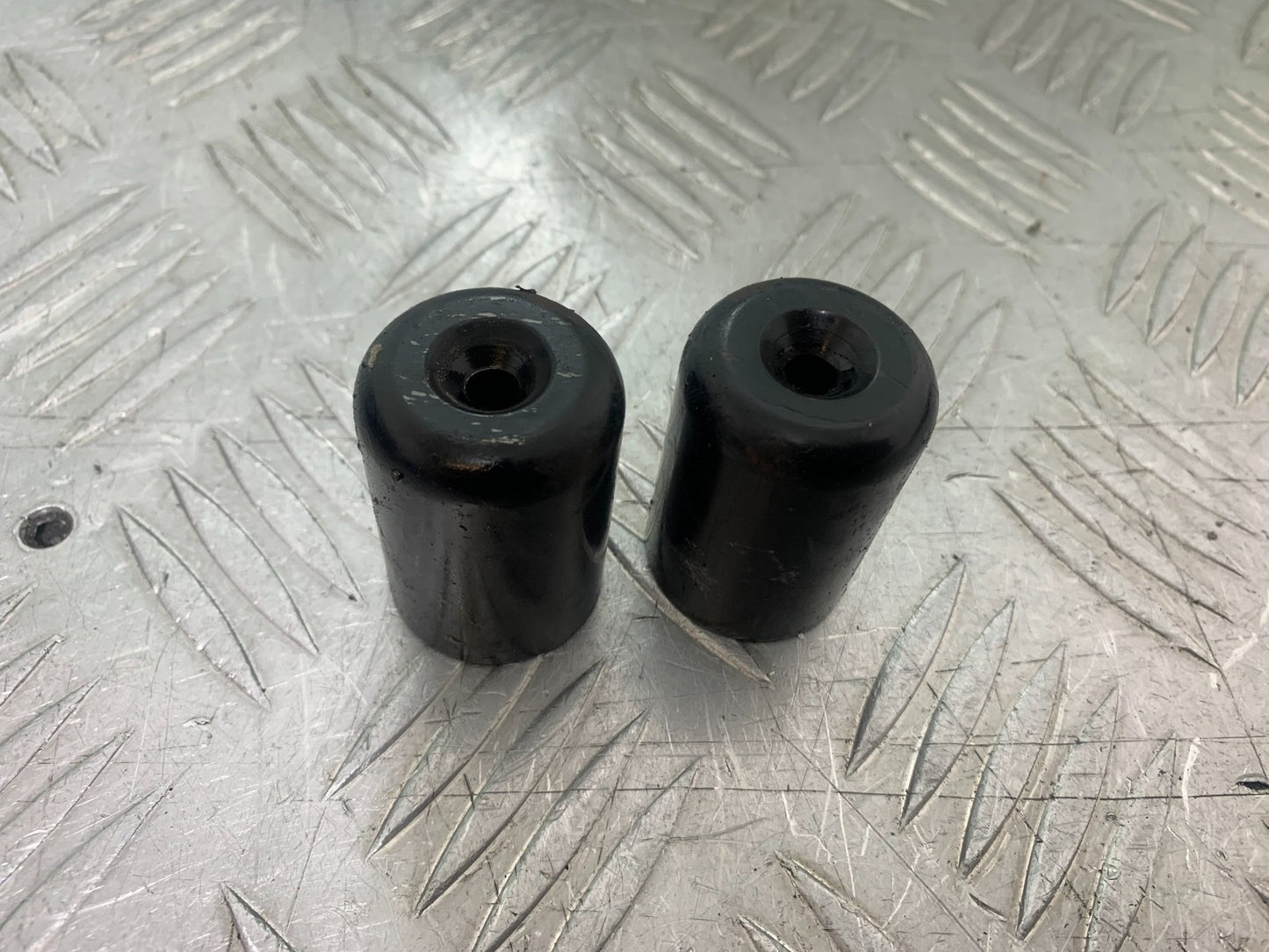 SUZUKI AN 200 UH 200 BAR END WEIGHTS YEAR 2007-2009 (CMB1256)