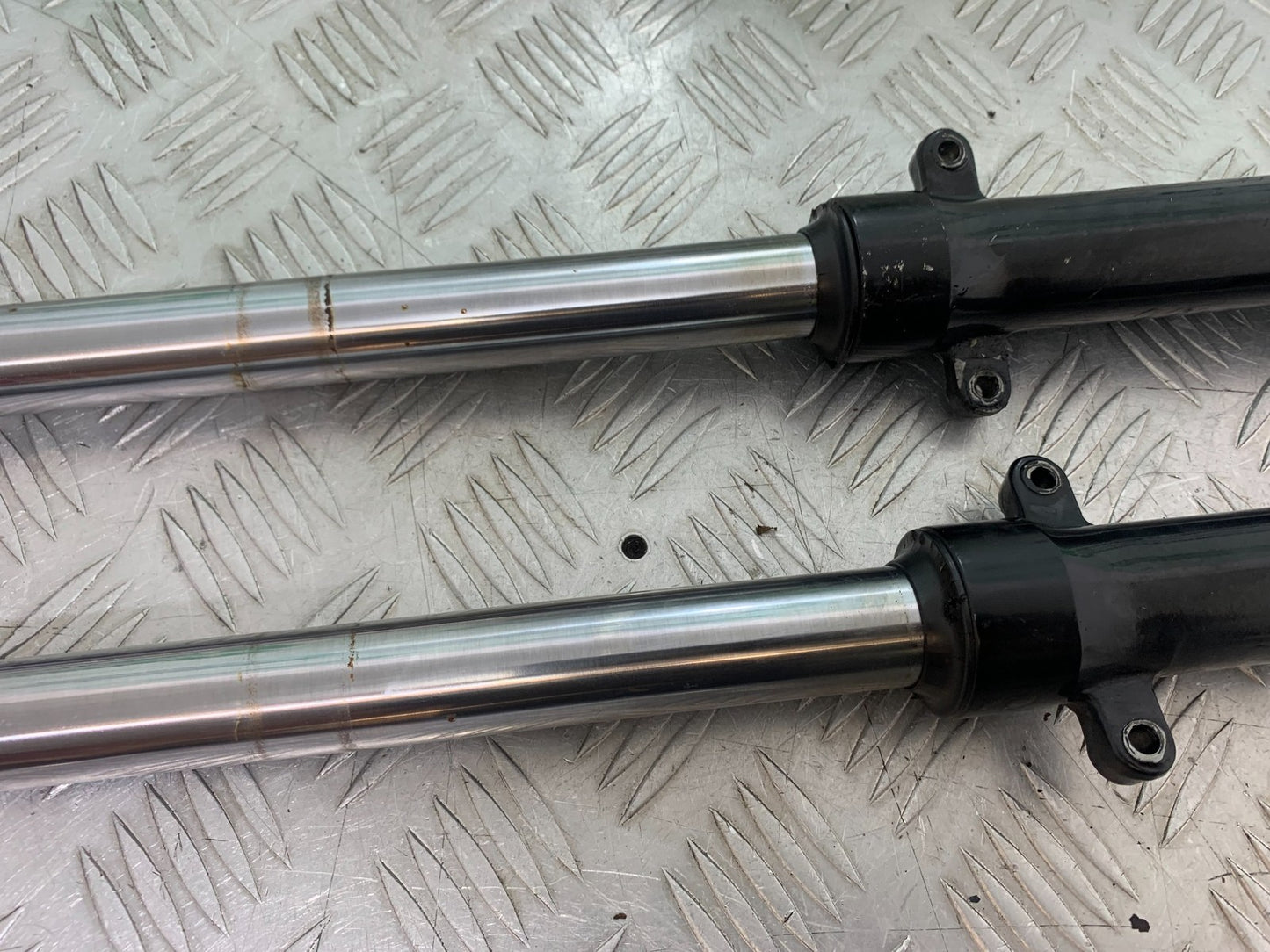HONDA CBF125 CBF 125 FORKS YEAR 2009-14 (CMB1182)