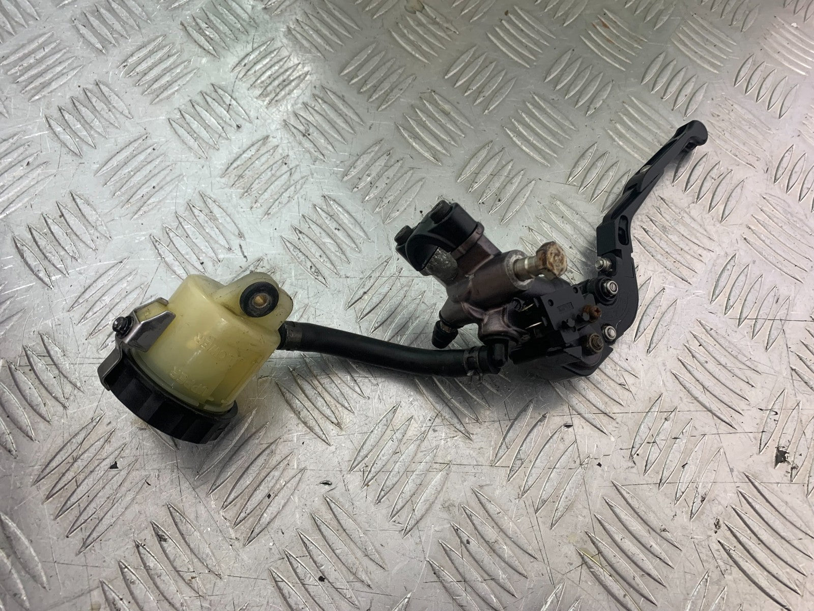 YAMAHA YZF R1 4C8 FRONT MASTER CYLINDER YEAR 2007-2008 (CMB1237)