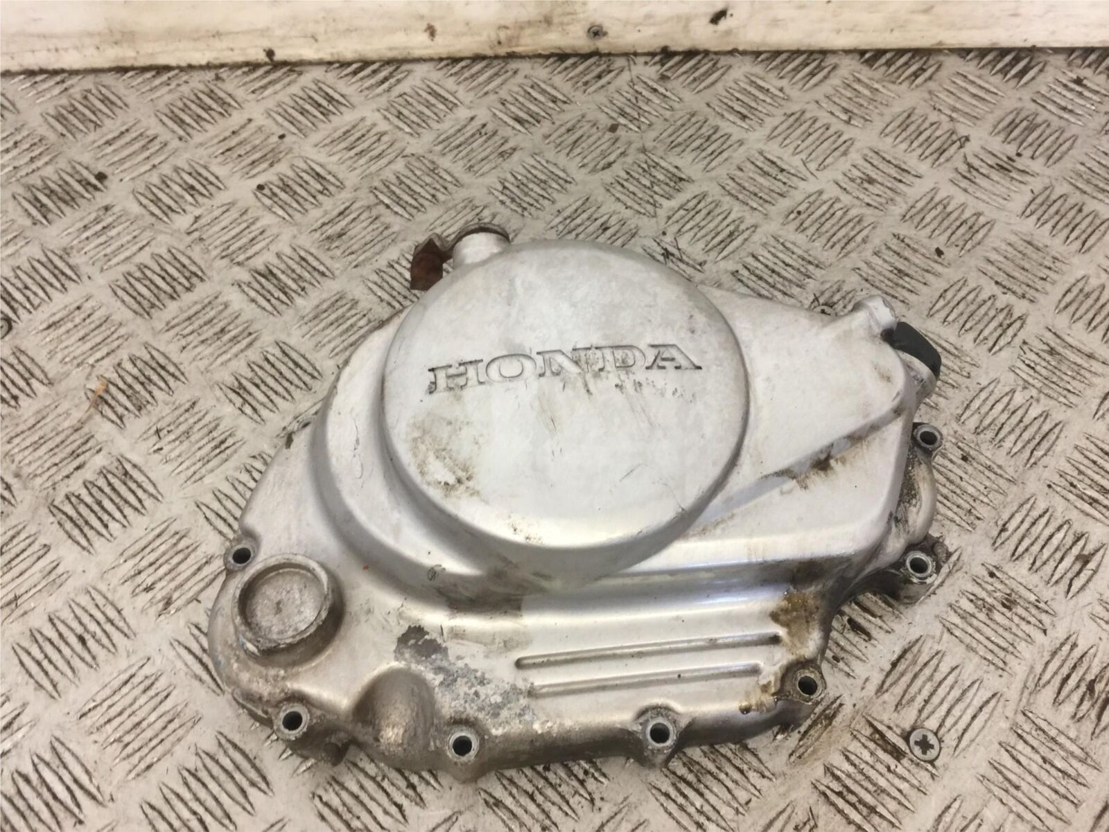 HONDA CBF125 CBF 125 CLUTCH COVER   YEAR 2011 (STOCK 614)
