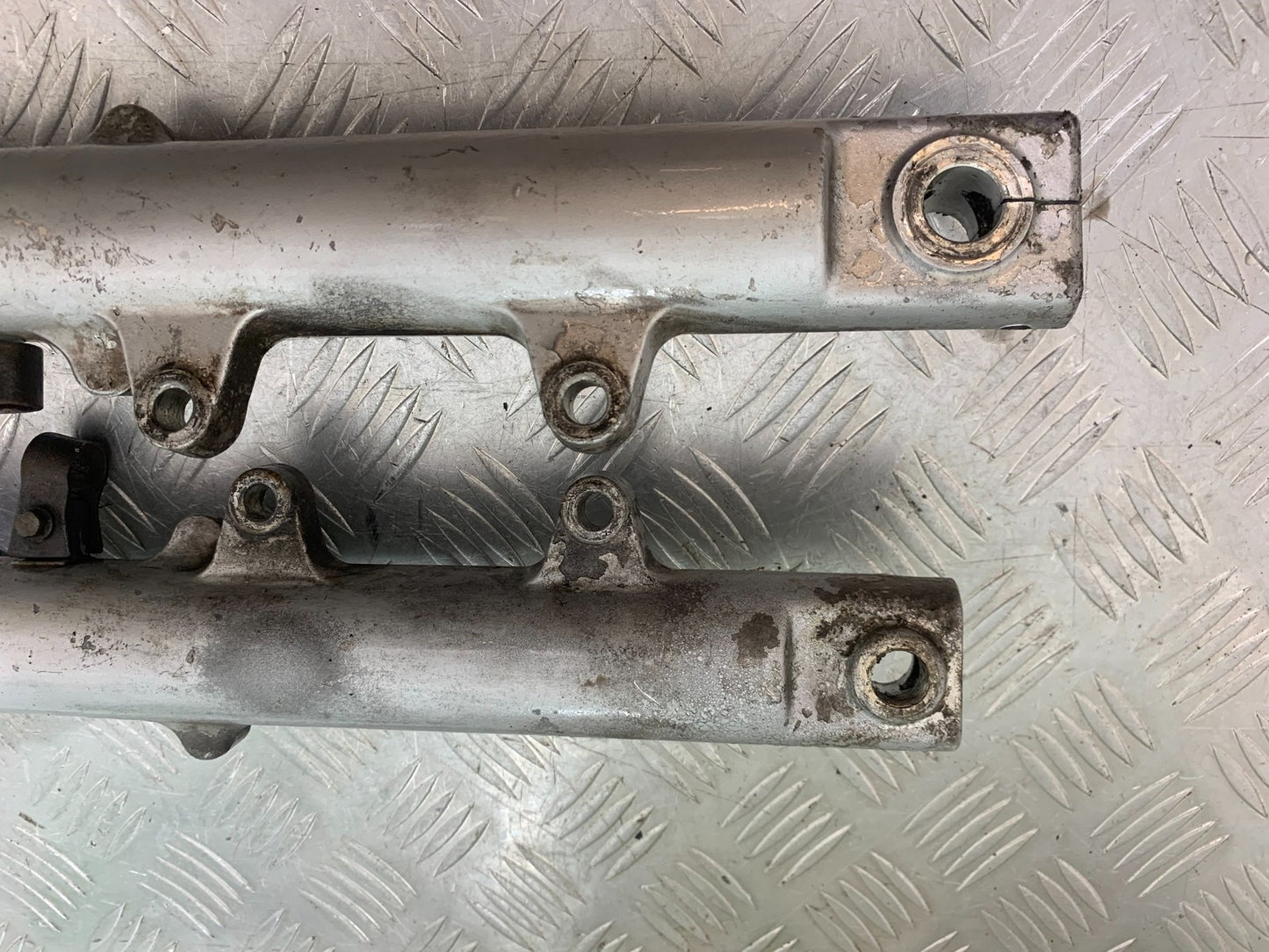 YAMAHA FZS600 FAZER 600 FORKS   YEAR 1998-2001 (CMB1267)