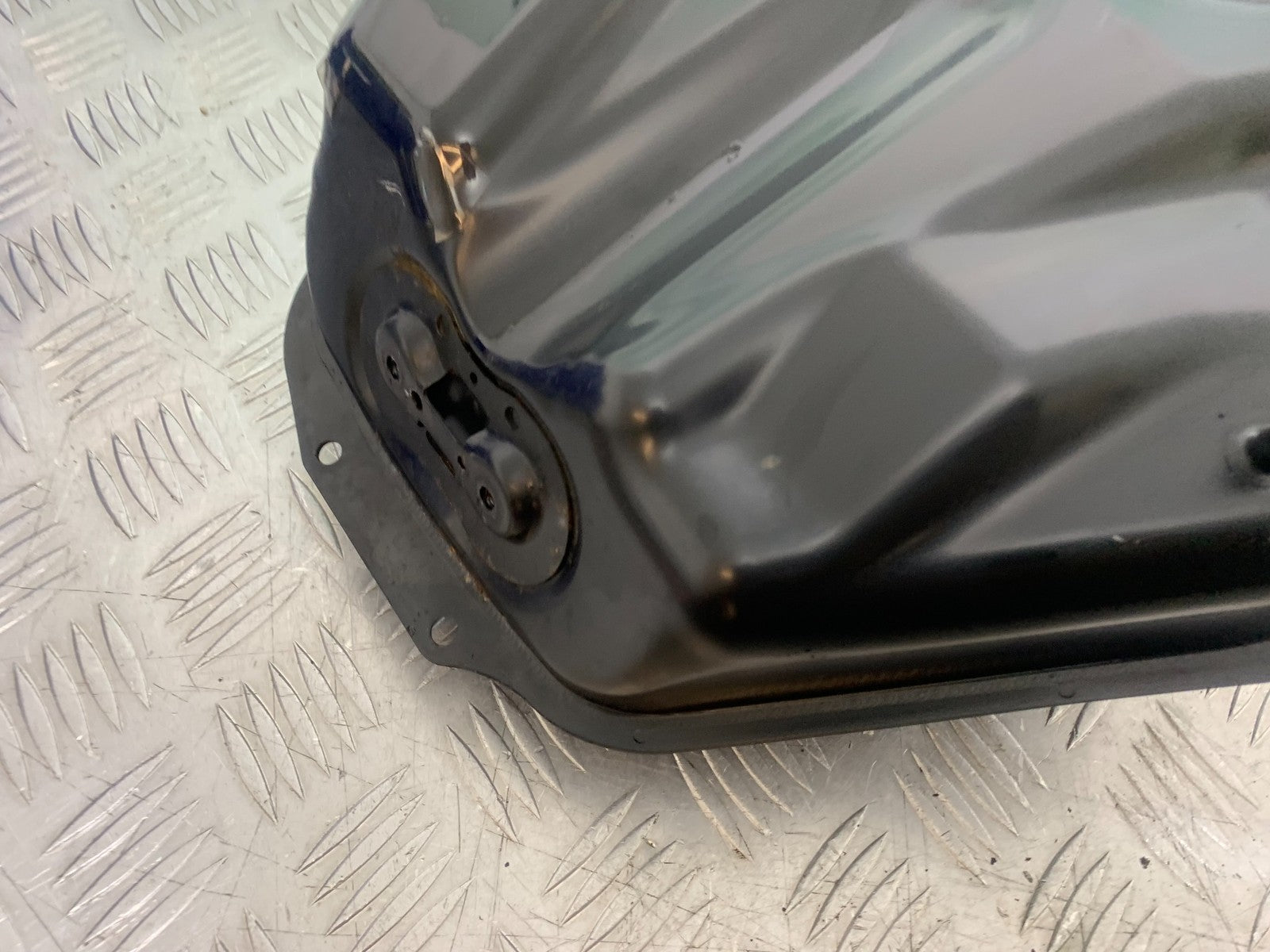 YAMAHA YZF R7 PETROL TANK YEAR 2022-2025 (CMB1255)
