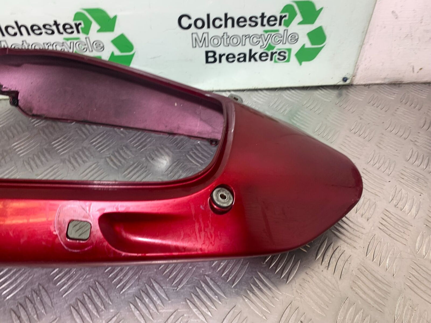KAWASAKI Z750 ZR750 ZR-7S TAIL PIECE SEAT UNIT  YEAR 1999-05 (CMB1135)
