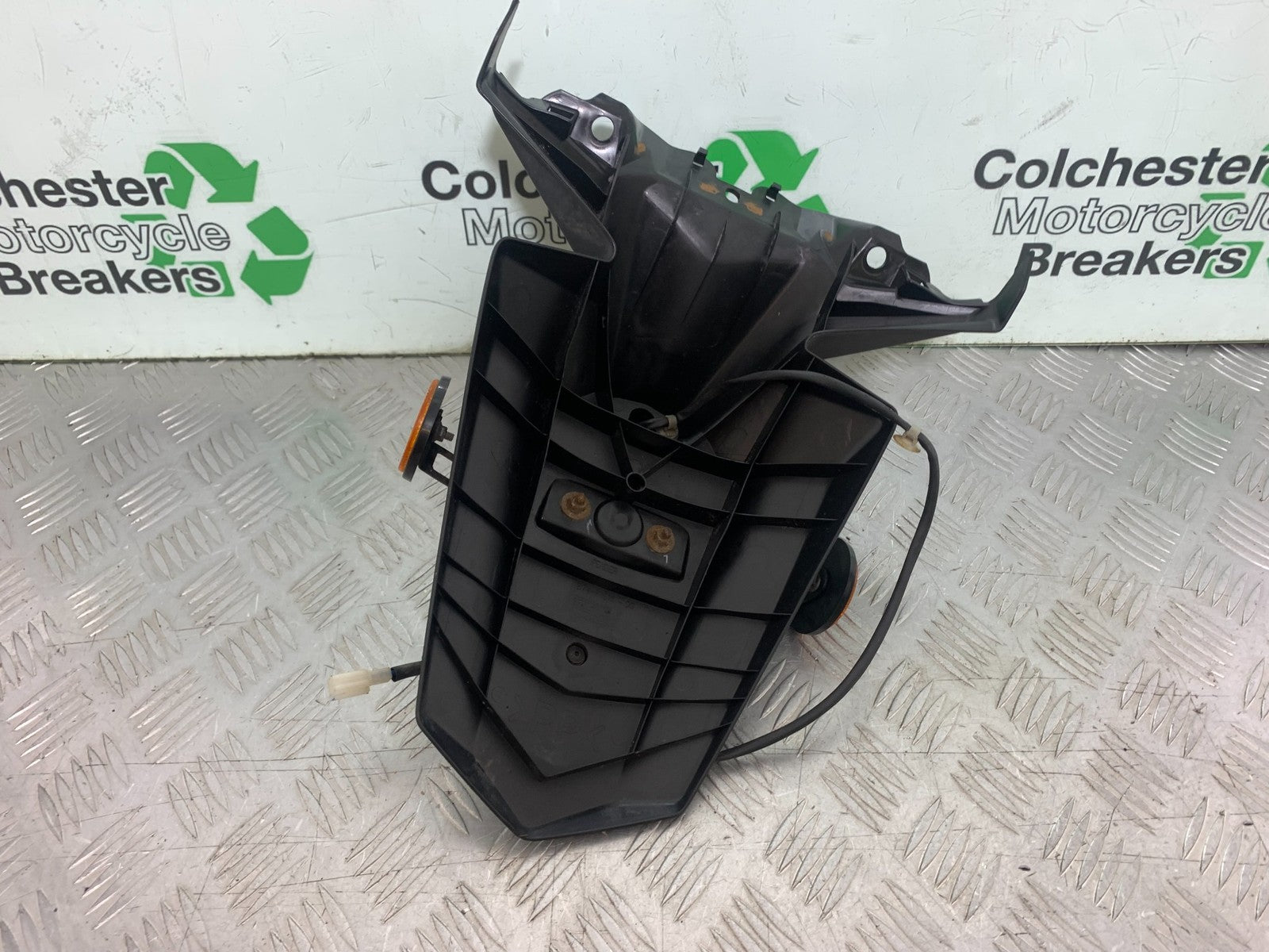 YAMAHA XMAX 300 REAR MUDGUARD   YEAR 2017-2020 (CMB1218)