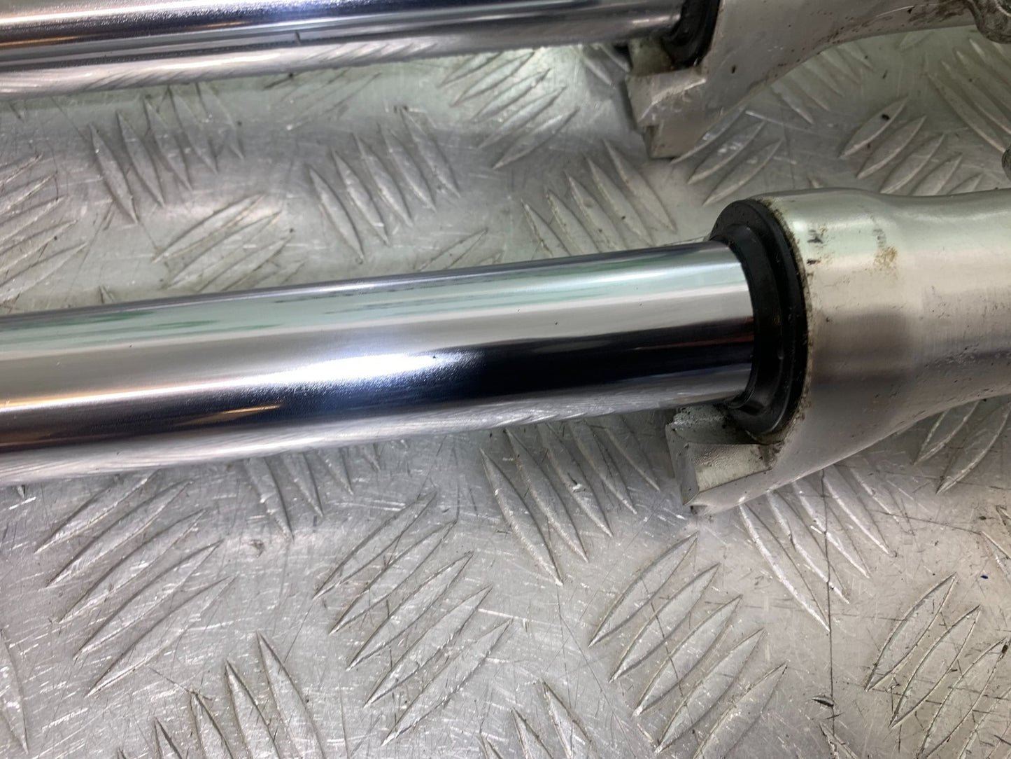 YAMAHA XV1100 XV 1100 VIRAGO FORKS   1990-1999 (CMB1243)