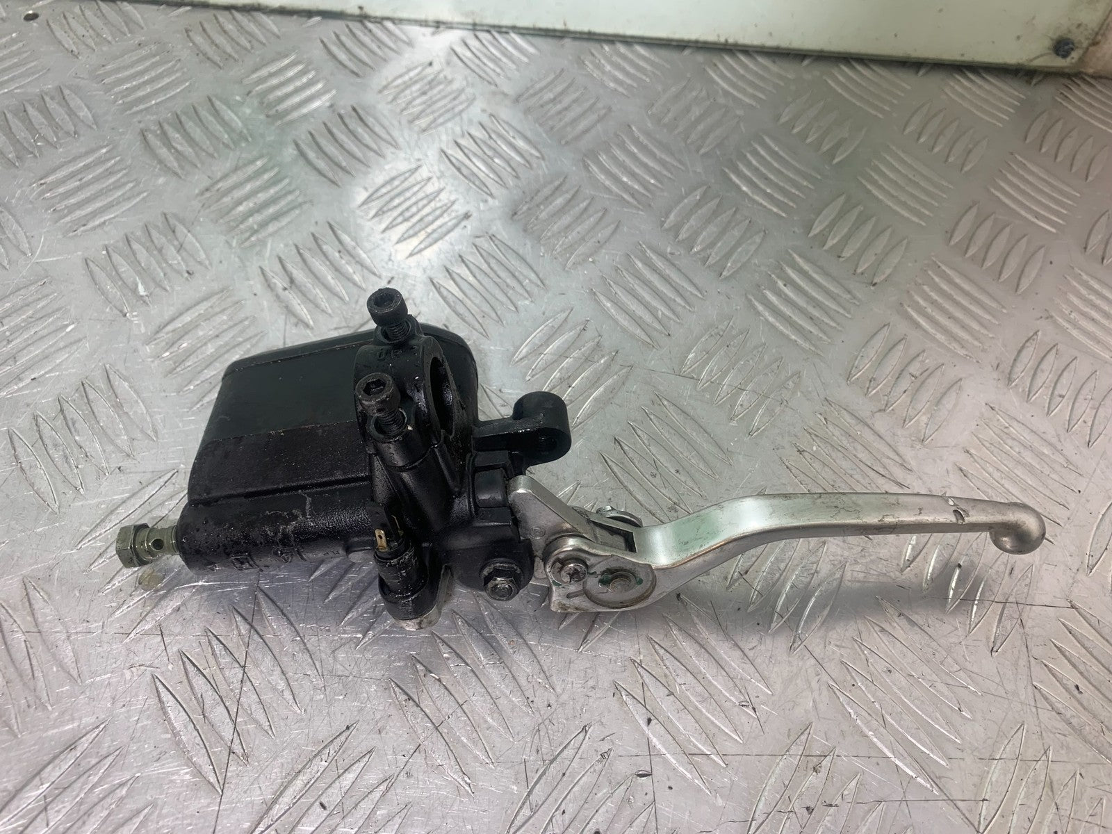 APRILIA SL750 SL 750 SHIVER FRONT BRAKE MASTER CYLINDER YEAR 2008-2016 (CMB1242)