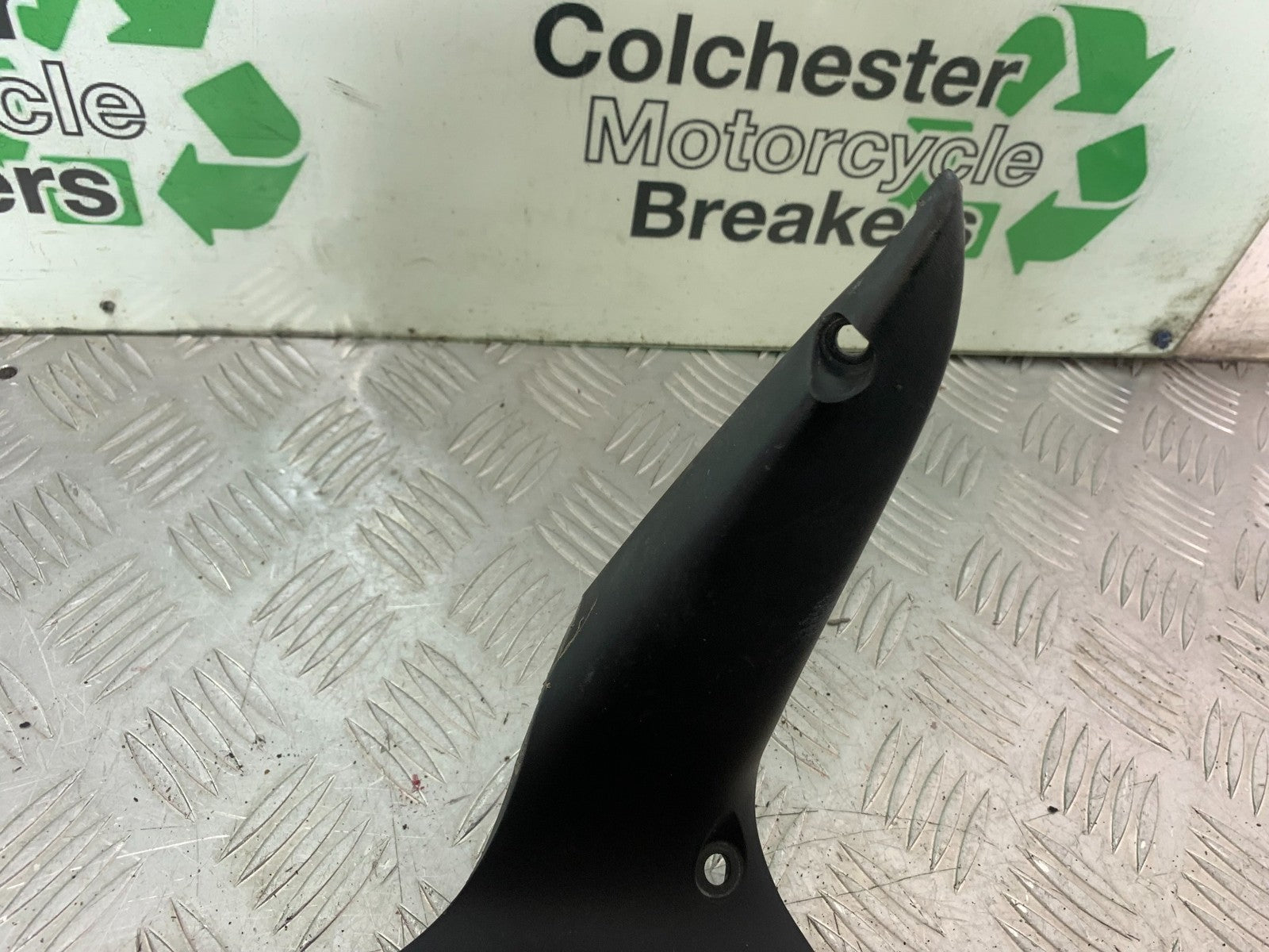 HONDA NT650 V DEAUVILLE RIGHT TOP FAIRING INFILL PANEL   YEAR 1999 (CMB1268)