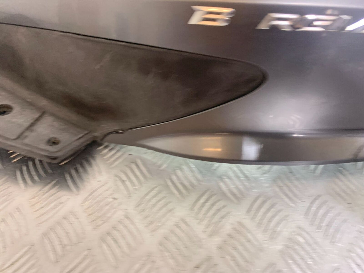 SUZUKI AN 200 UN 200 BURGMAN LEFT SEAT PANEL YEAR 2007-09 (CMB1128)