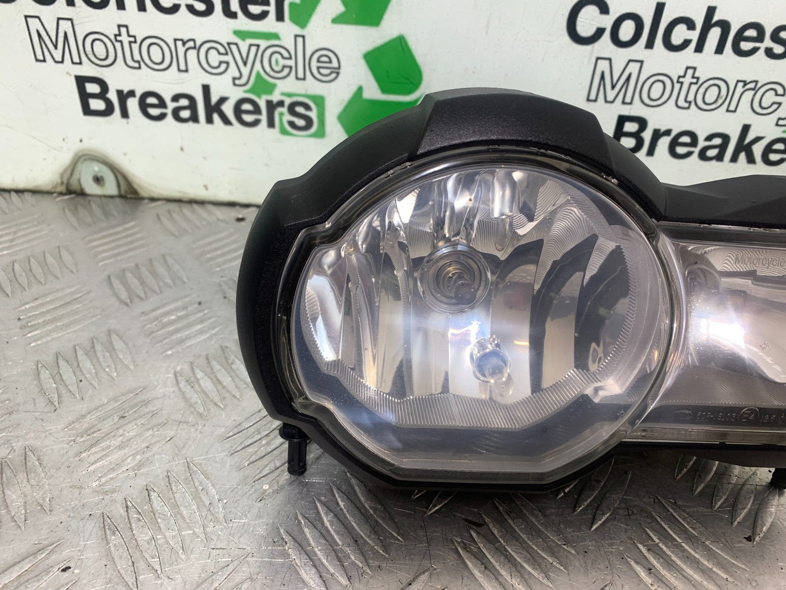 BMW R1200 R 1200 GS HEADLIGHT  YEAR 2013-2016 (CMB1257)