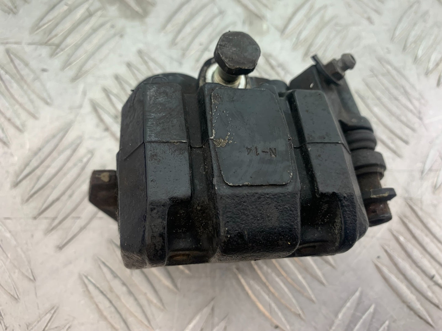 TRIUMPH 955i SPRINT ST REAR BRAKE CALIPER  1999-2004 (CMB1176)