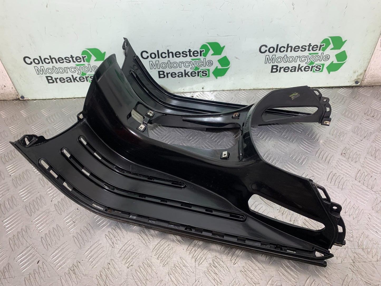 PIAGGIO VESPA GT125 L FOOT BOARD YEAR 2003  (CMB1300)