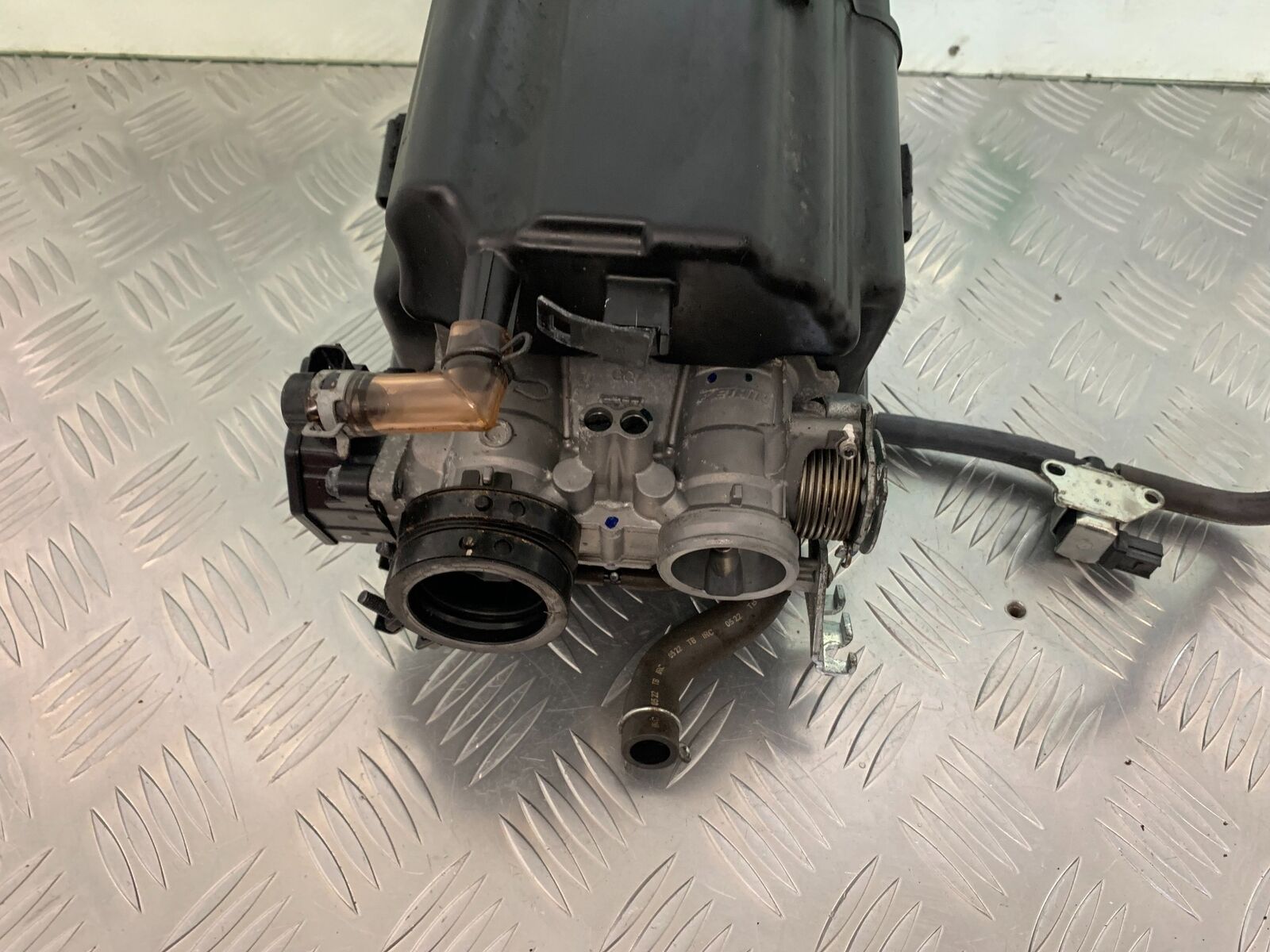HONDA CB500 F CB500F THROTTLE BODIES  YEAR 2022 (STOCK 951)