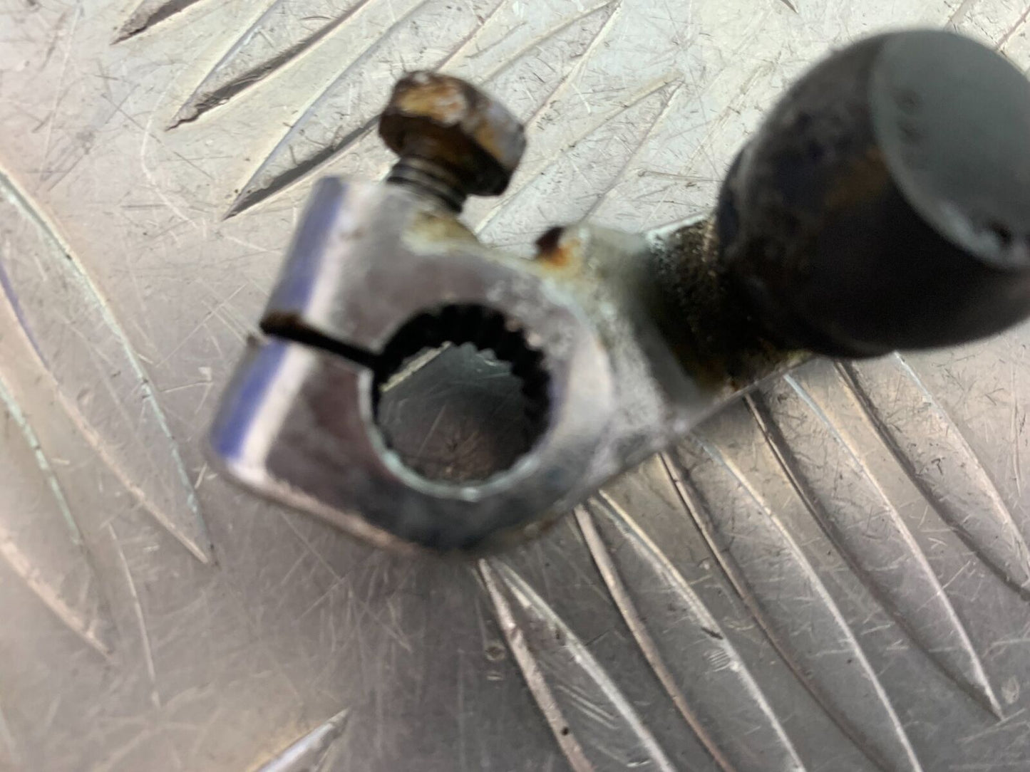 SUZUKI VS1400 VS 1400 INTRUDER GEAR LEVER  YEAR 1988 (CMB1077)