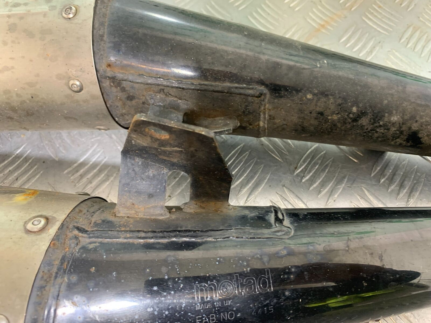 YAMAHA FJ1100 FJ 1100 MOTAD N-ETA SILENCERS YEAR 1984-1985 (CMB1101)