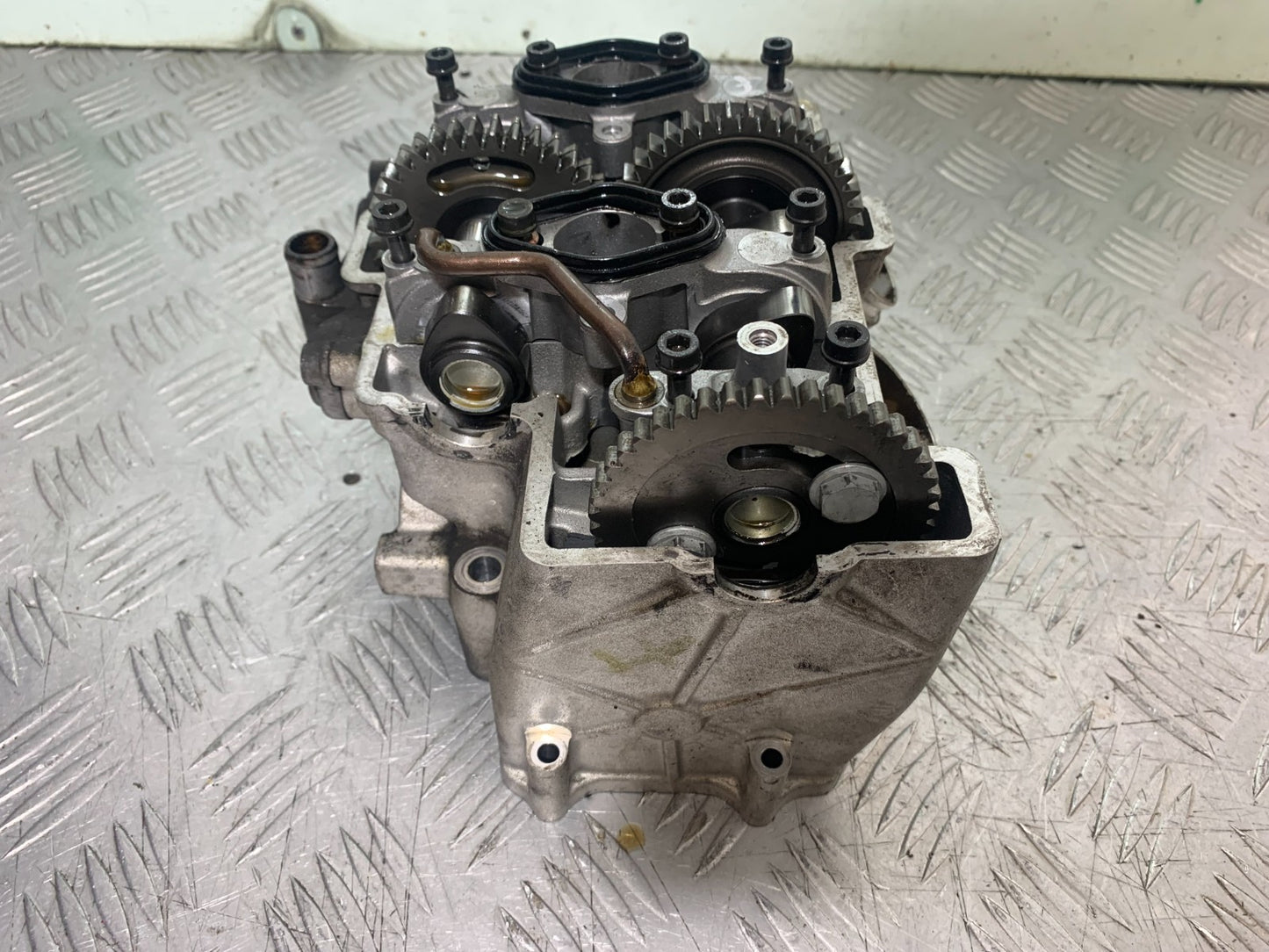 APRILIA TUONO 1000 V4R FRONT CYLINDER HEAD  YEAR 2011-13  (CMB1316)