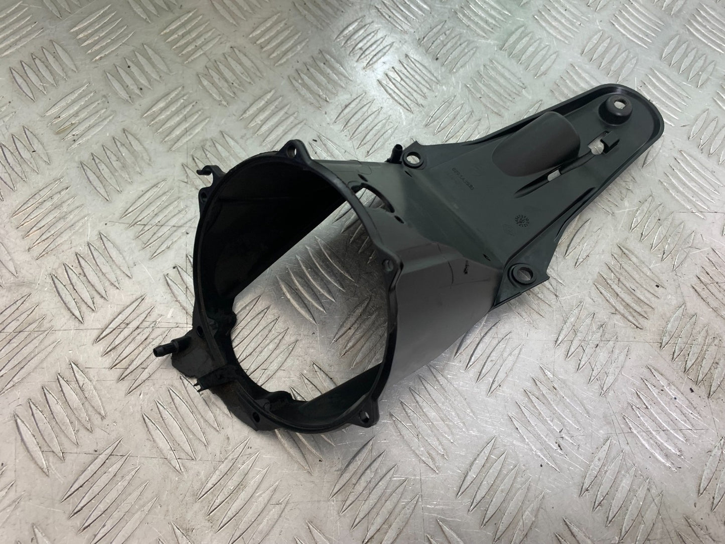 DUCATI 1299 PANIGALE FAN AIR DUCT (DAMAGED) YEAR 2016 (CMB 1187)