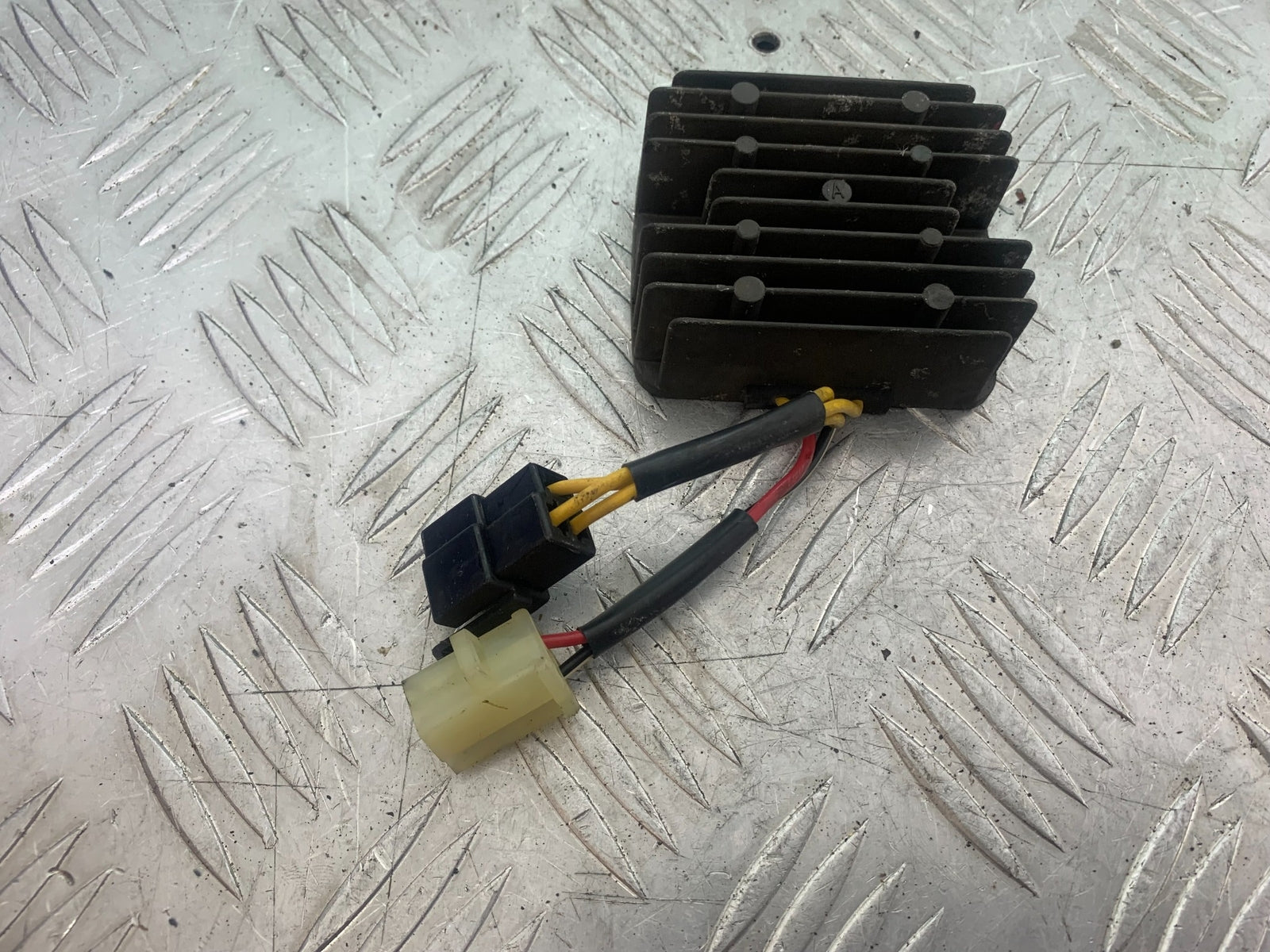 SUZUKI SV650 SV 650 mk1 REGULATOR  YEAR 1999-2002 (CMB1160)
