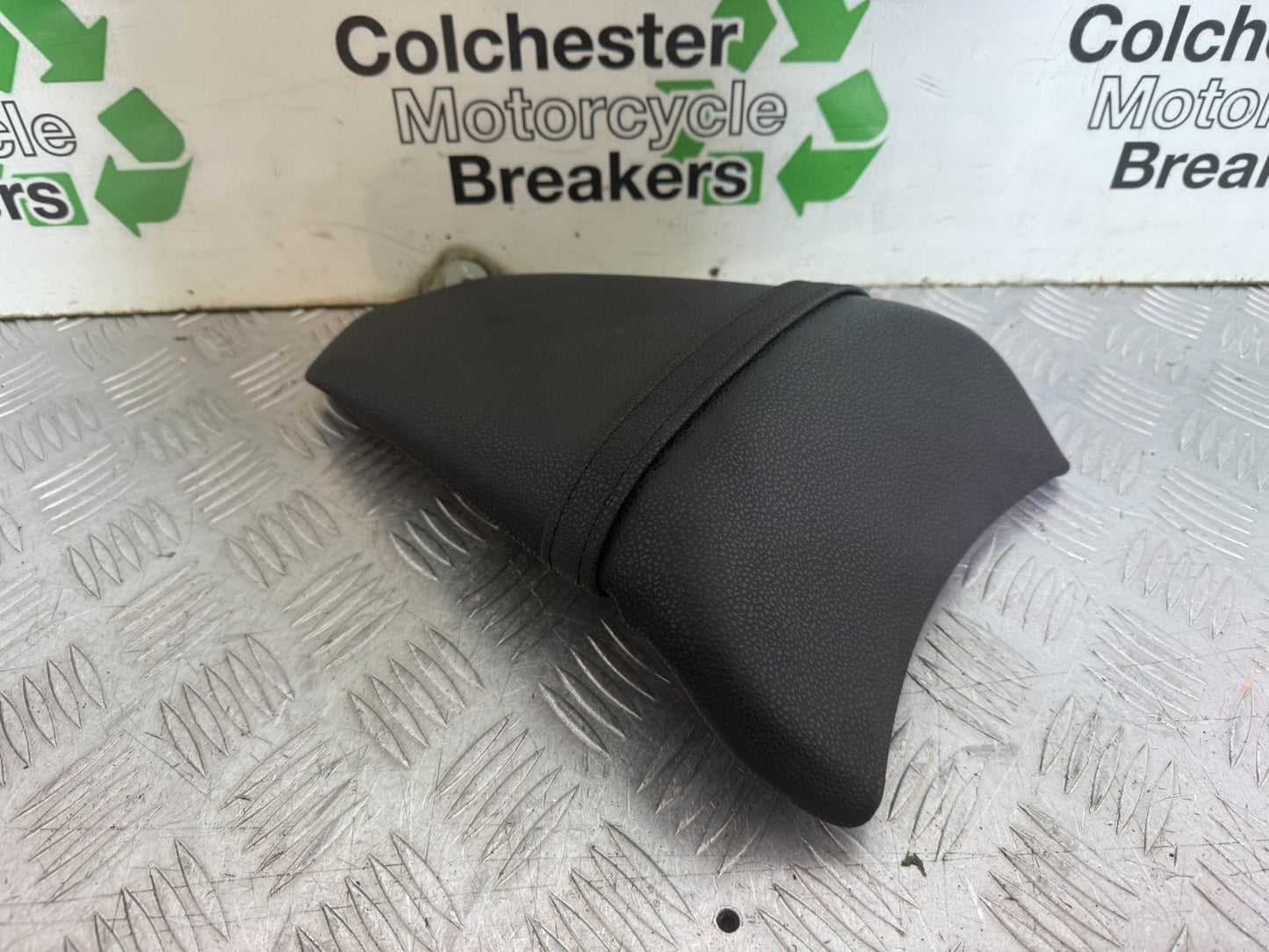 KAWASAKI Z650 ER650 KNFAN REAR SEAT YEAR 2021-2024