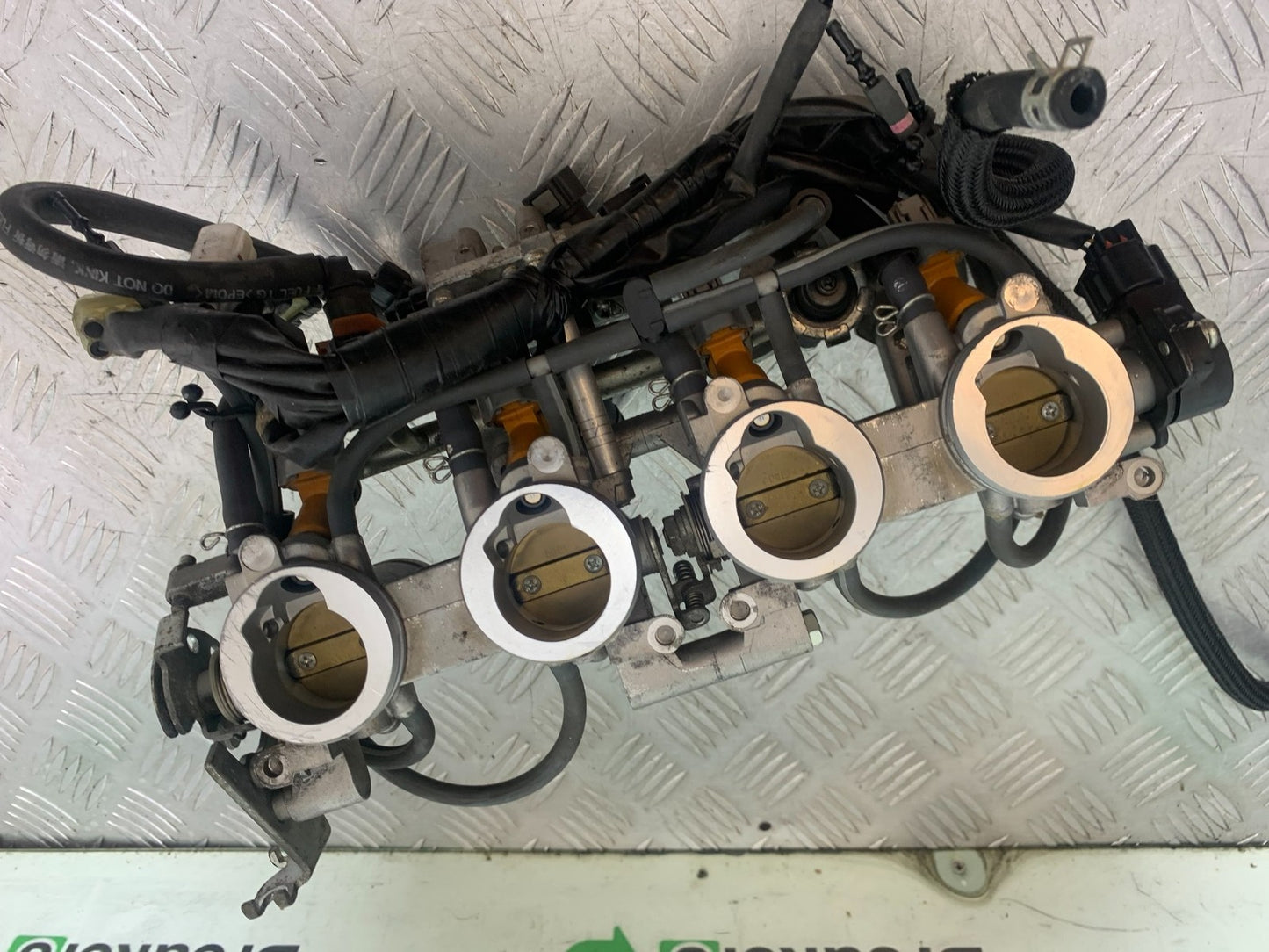 YAMAHA XJ6 XJ6-S THROTTLE BODIES    YEAR 2009-2015  (CMB1212)