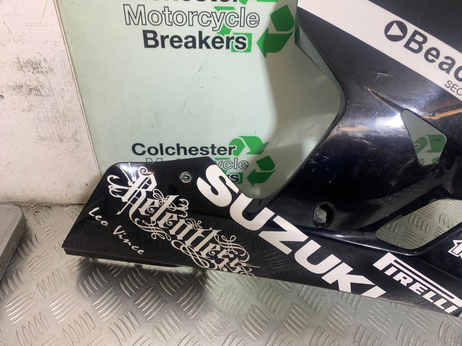 SUZUKI GSXR750 GSXR 750 K4 K5 RIGHT FAIRING  2004-2005 (CMB1319)