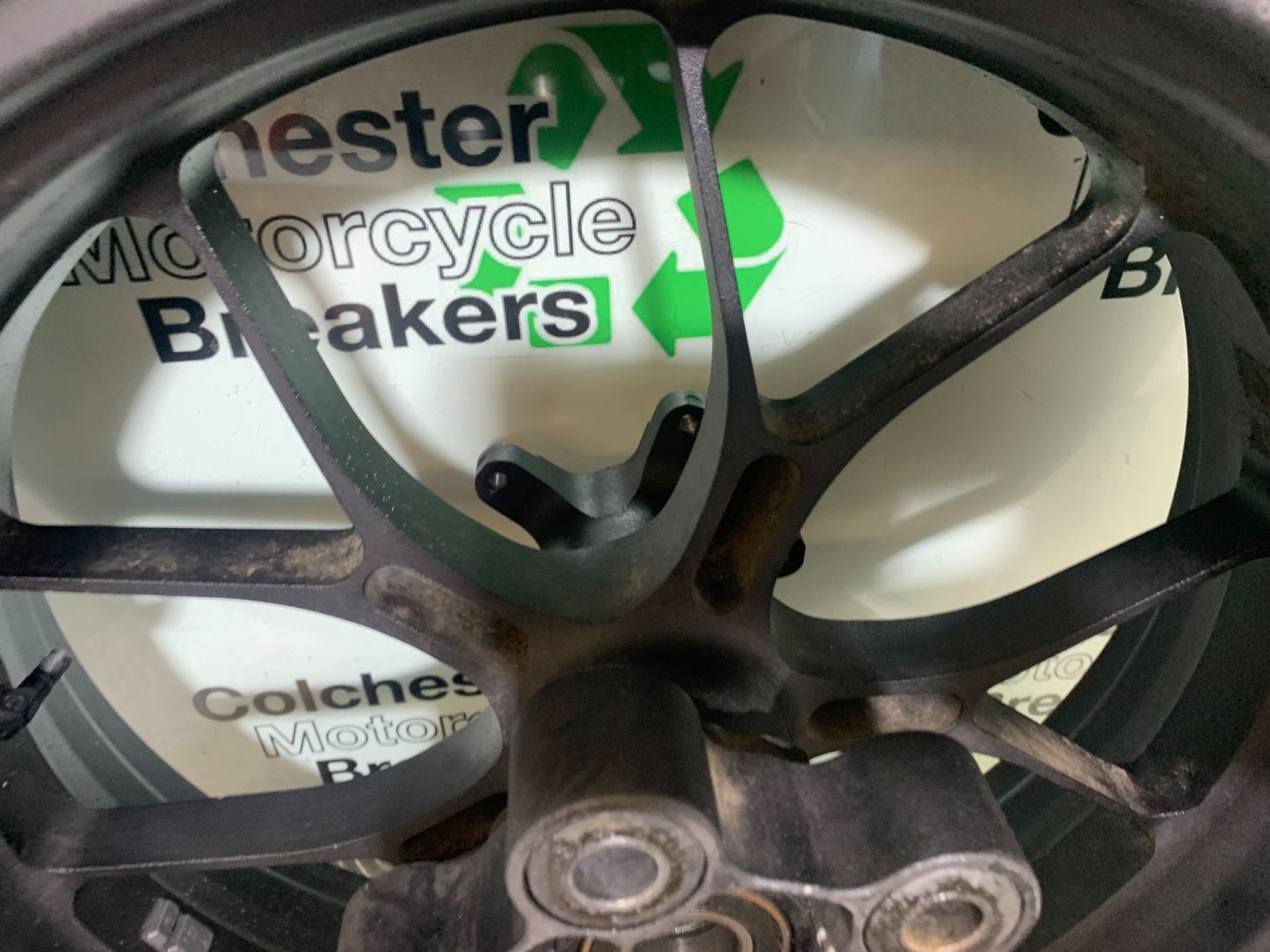 APRILIA RSV4 FACTORY REAR WHEEL  YEAR 2009-2012 (CMB1224)