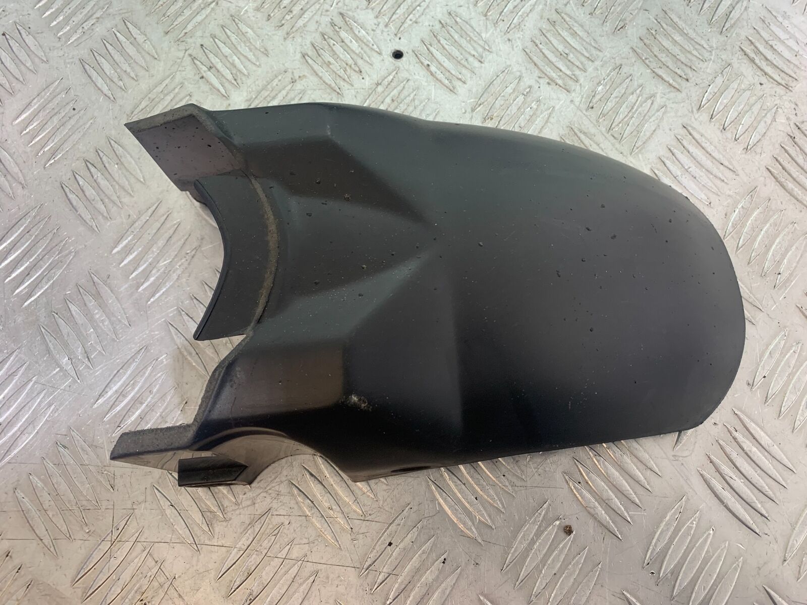 YAMAHA YZF600 YZF 600 THUNDERCAT FRONT MUDGUARD (REAR PART)  1996-2003 (CMB1134)